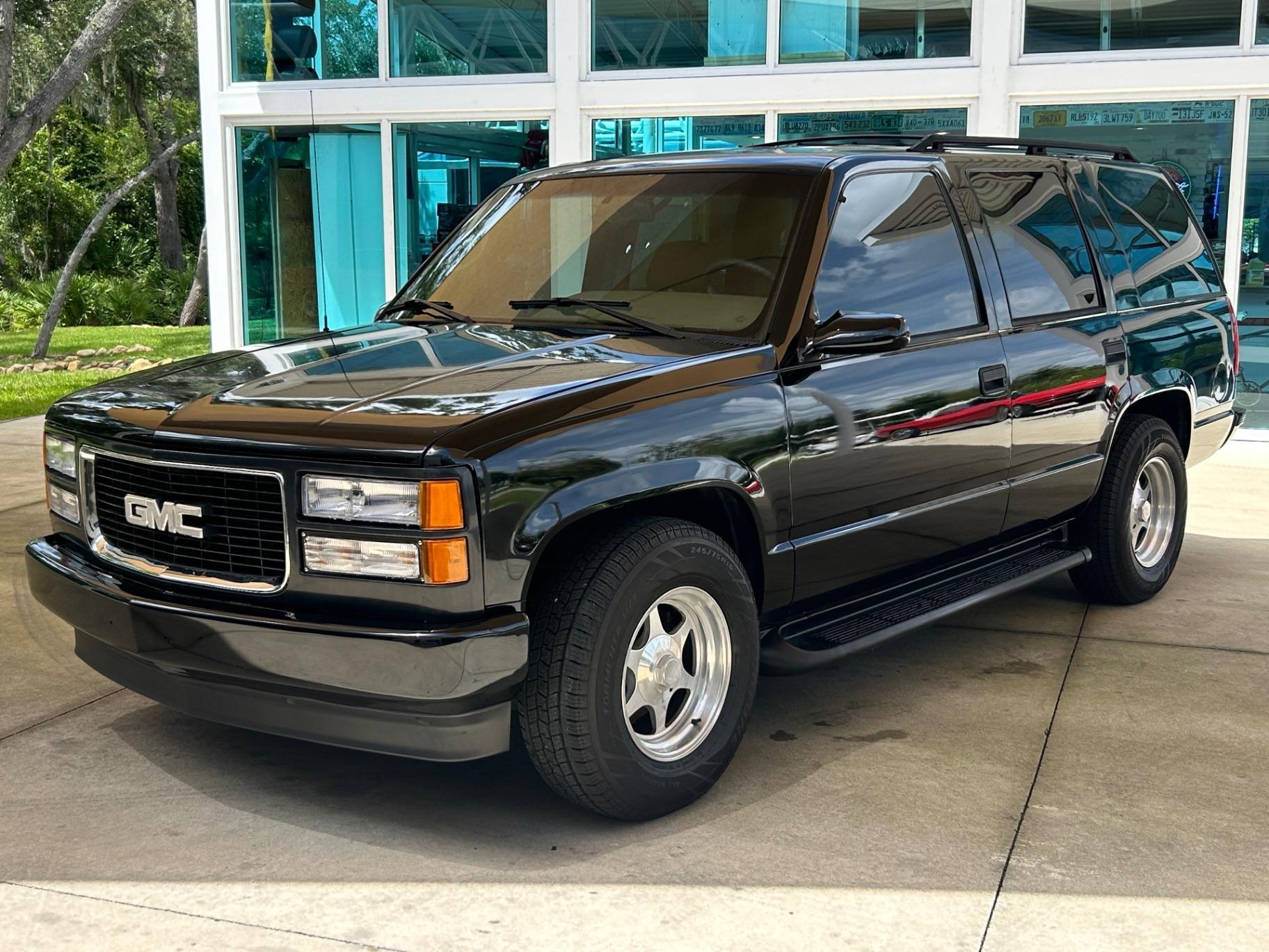 1996 GMC Suburban SLE