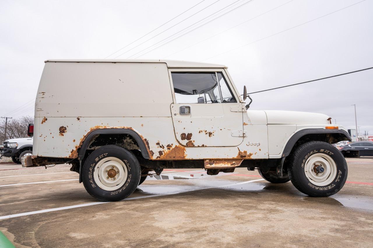 1984 Jeep CJ-8 Scrambler Alaskan Postal