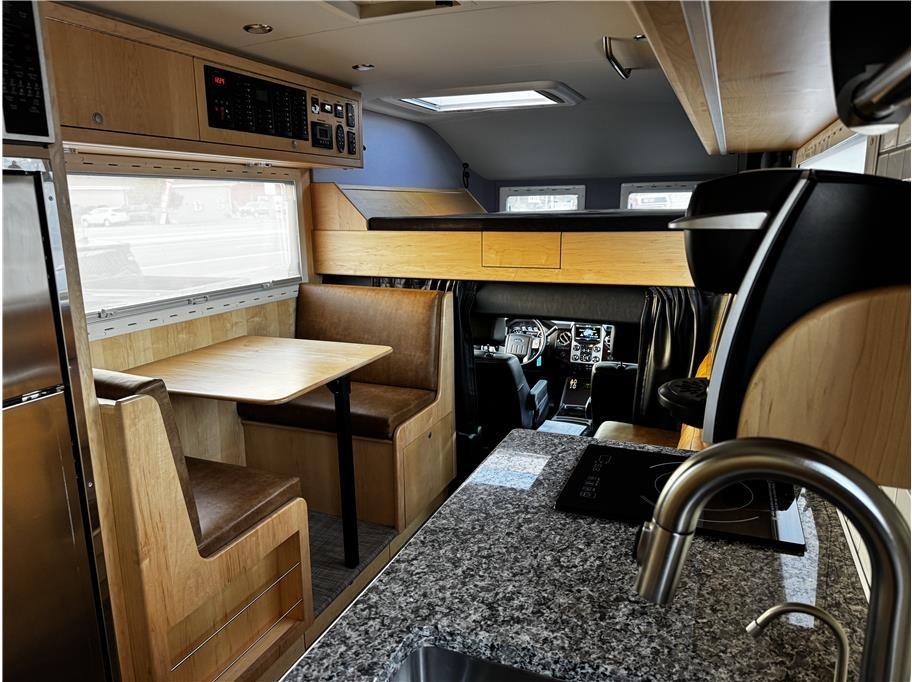 2016 Earthroamer XV-LTS 165