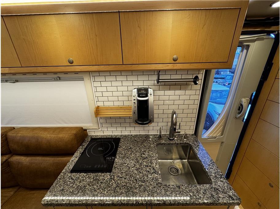 2016 Earthroamer XV-LTS 165