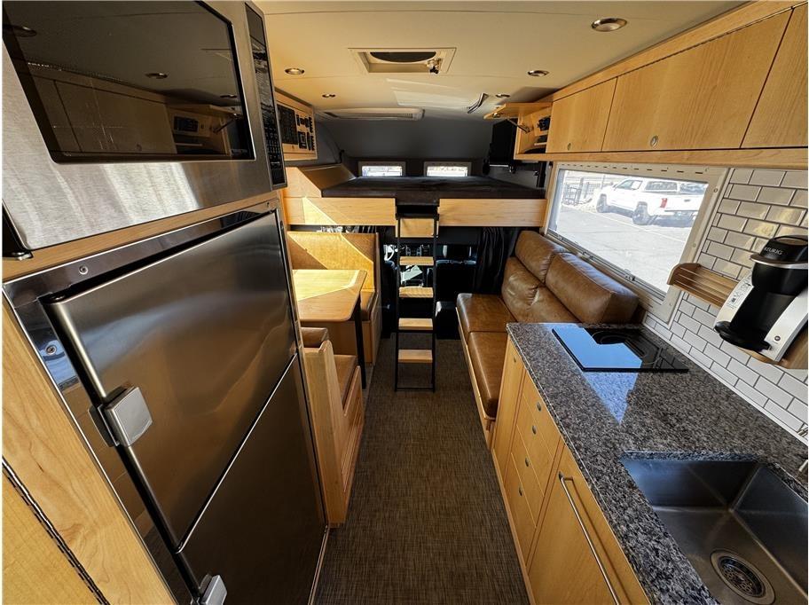 2016 Earthroamer XV-LTS 165