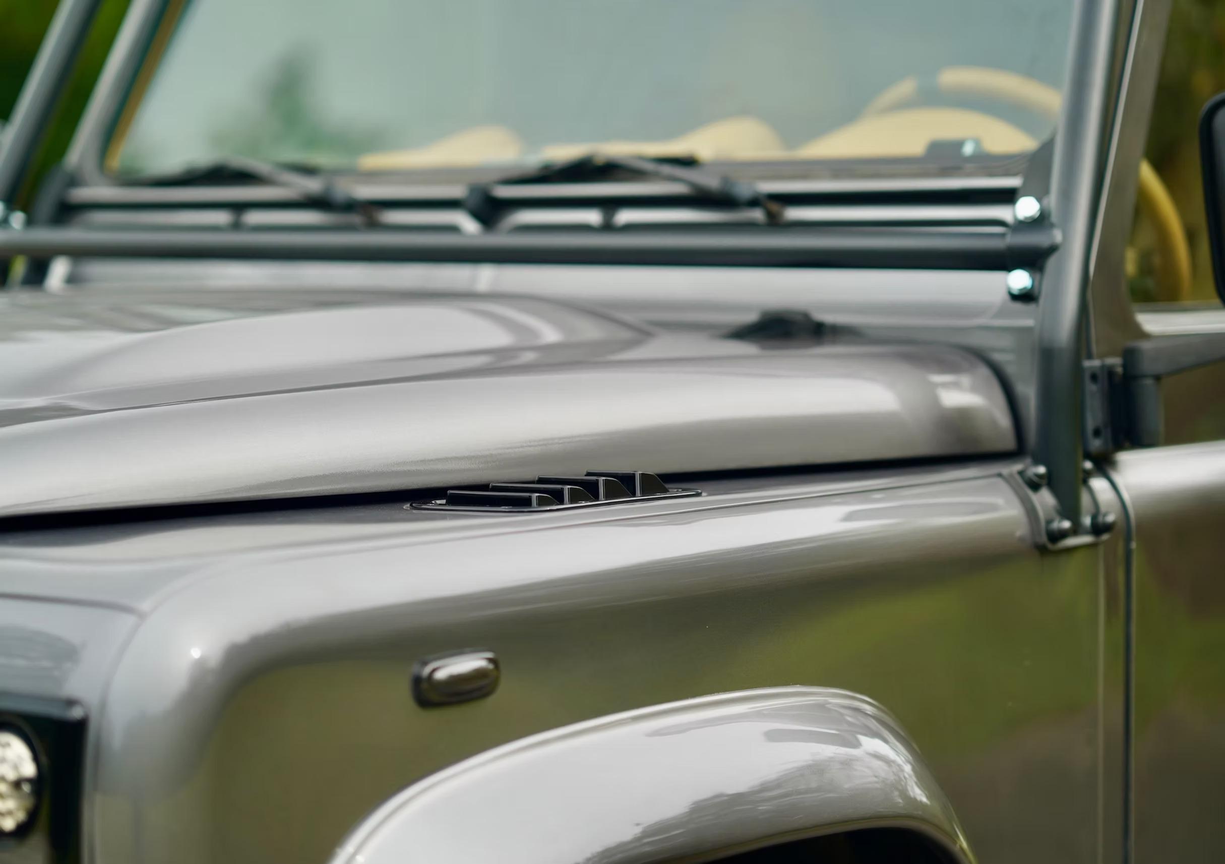 Osprey 4x4-Built 1997 Land Rover Defender 90