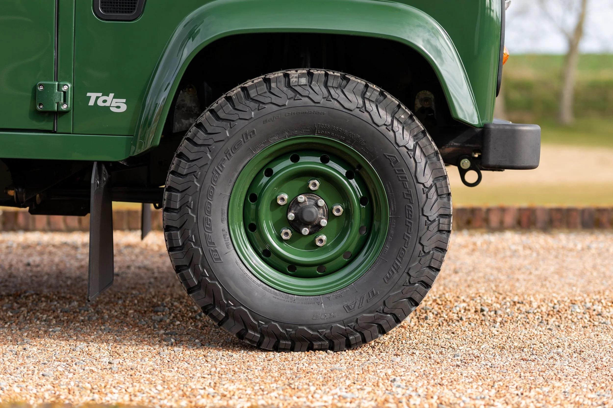 Td5-Powered 2000 Land Rover Defender 110