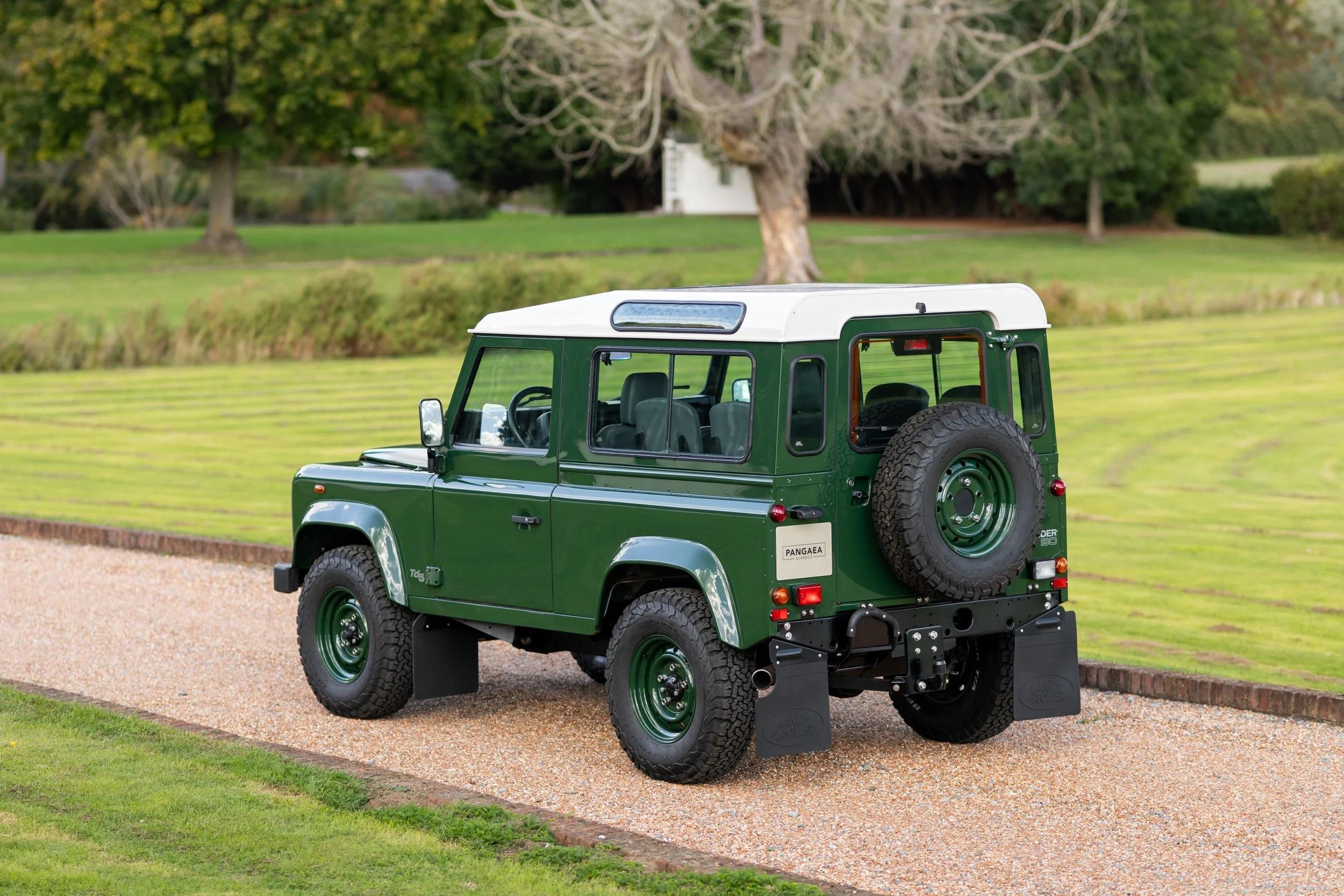 2000 Land Rover Defender 90