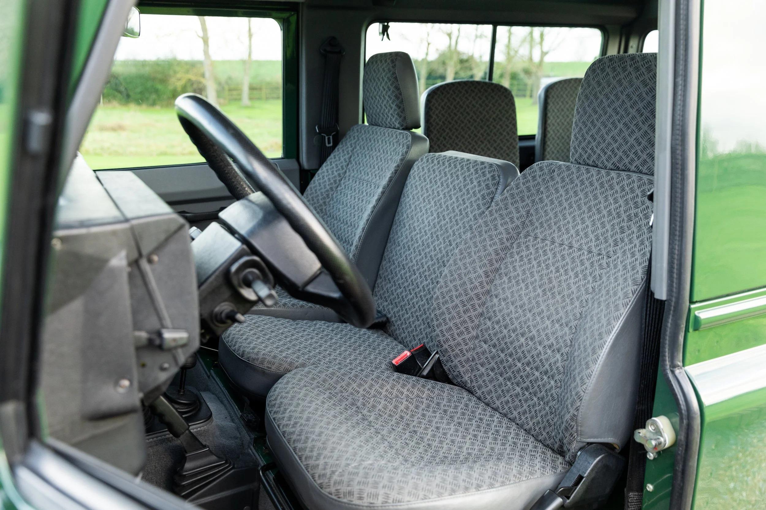2000 Land Rover Defender 90