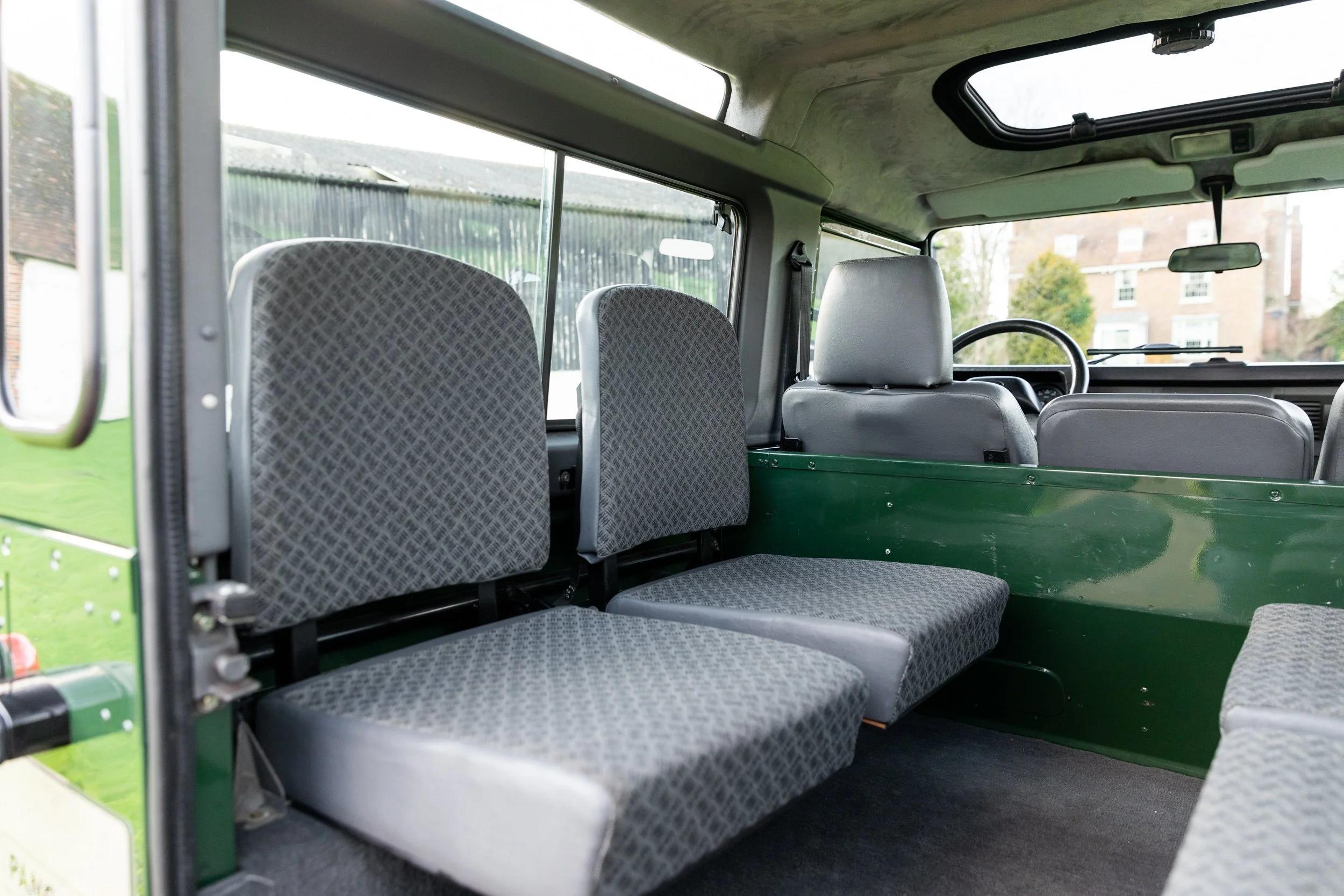 2000 Land Rover Defender 90