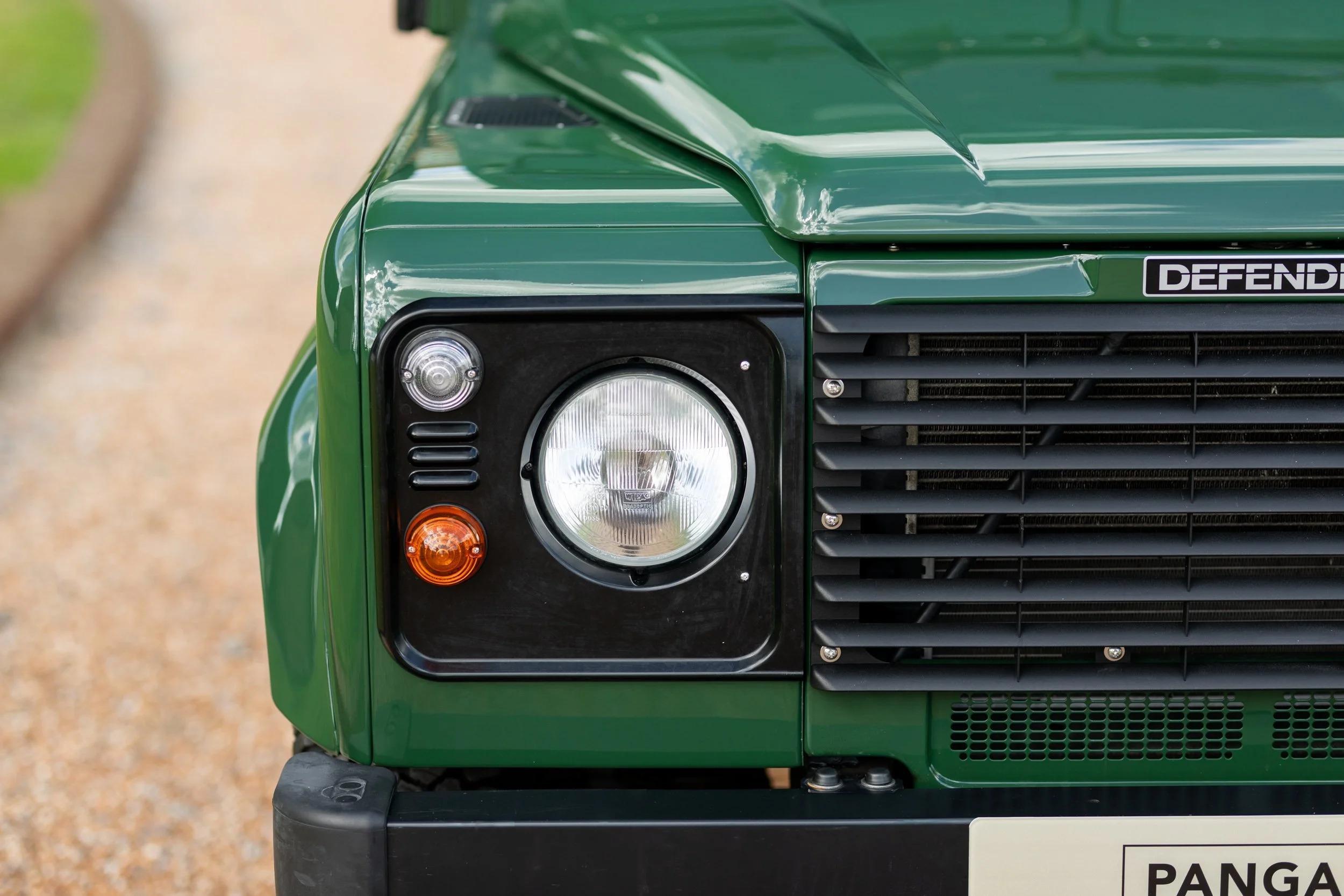 2000 Land Rover Defender 90