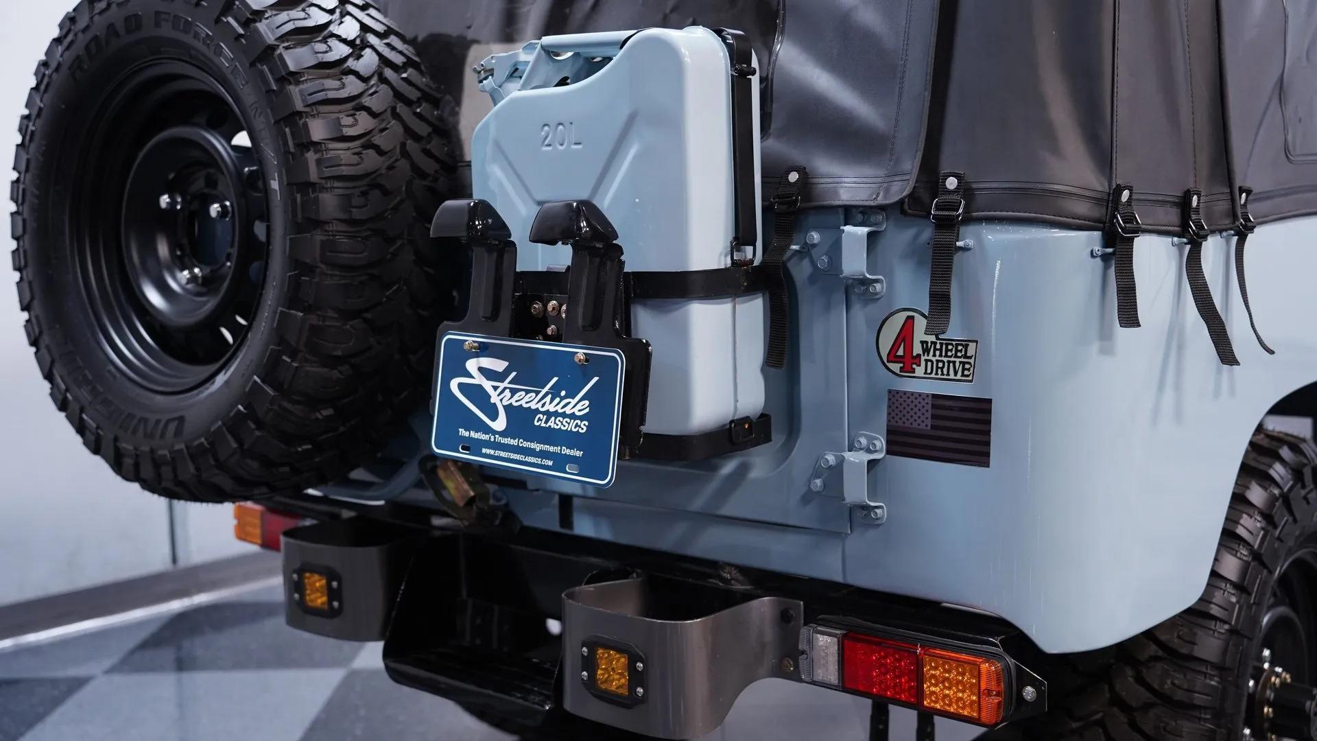 1982 Toyota Land Cruiser FJ40 with Trailer