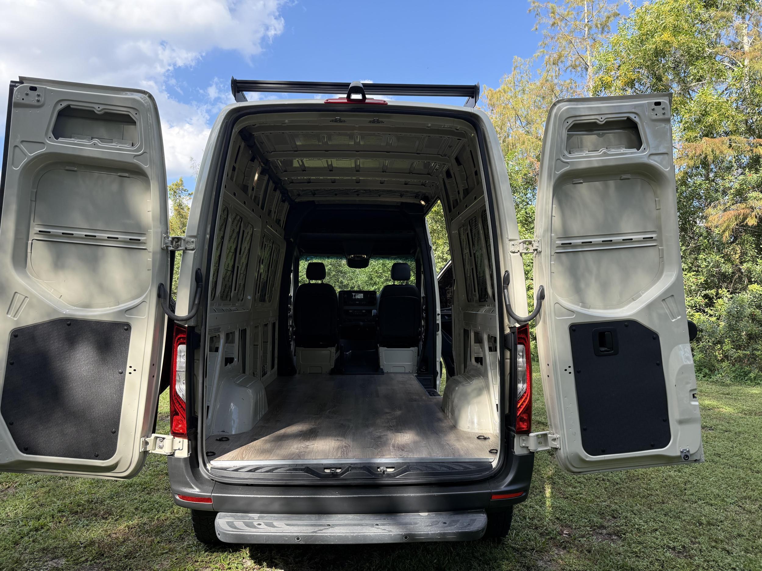 2023 Mercedes-Benz Sprinter 2500