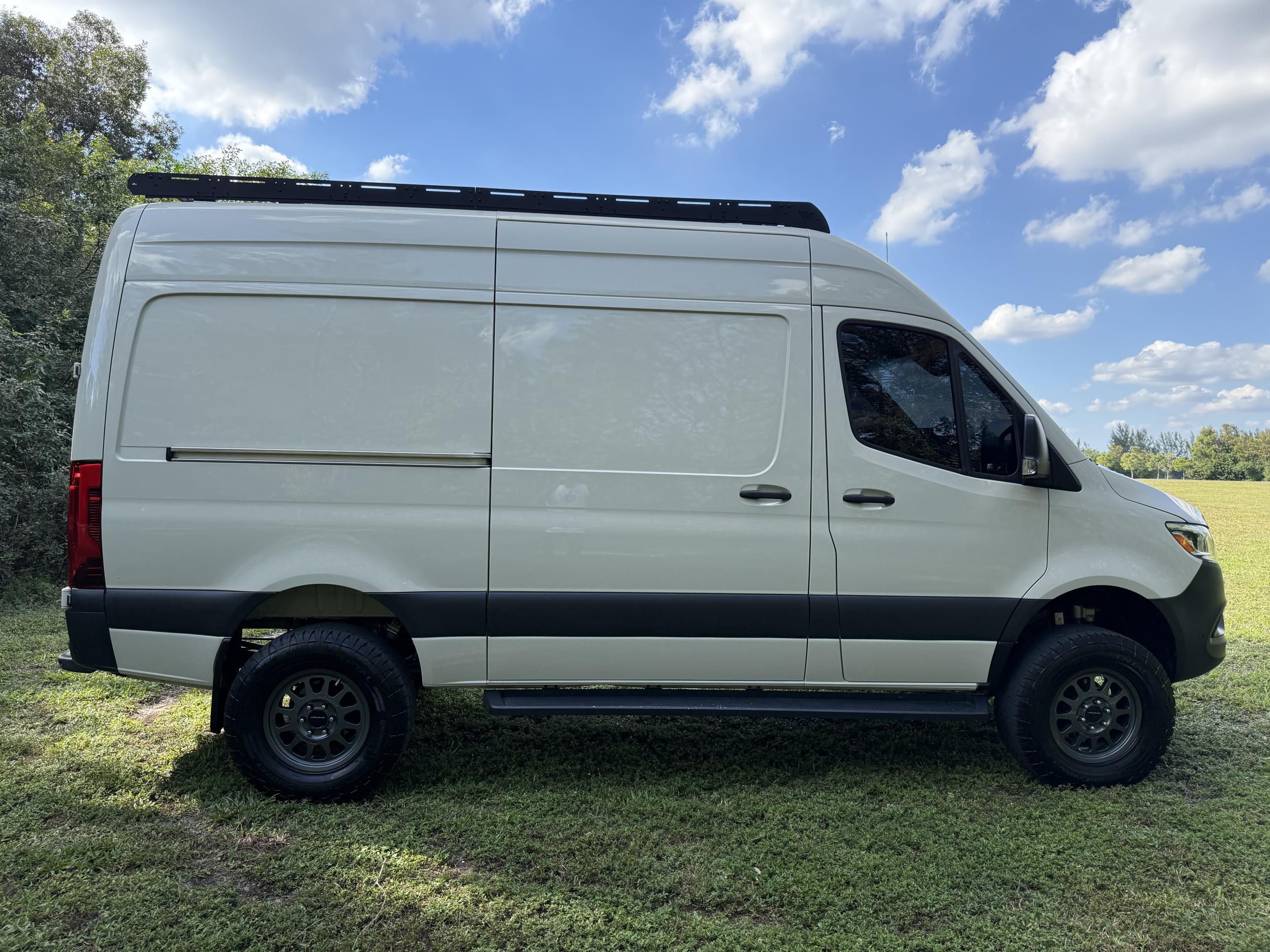 2023 Mercedes-Benz Sprinter 2500