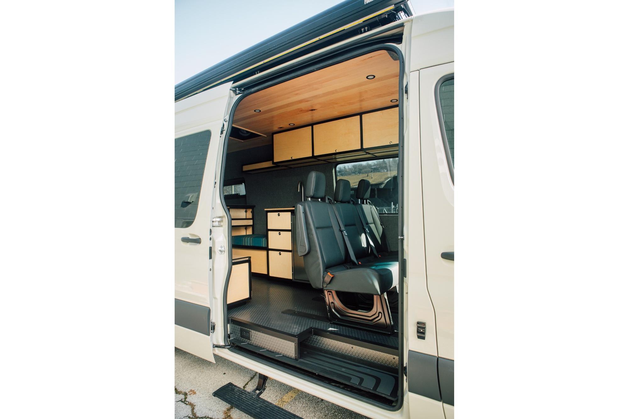 2024 Mercedes-Benz Sprinter 2500 High Roof