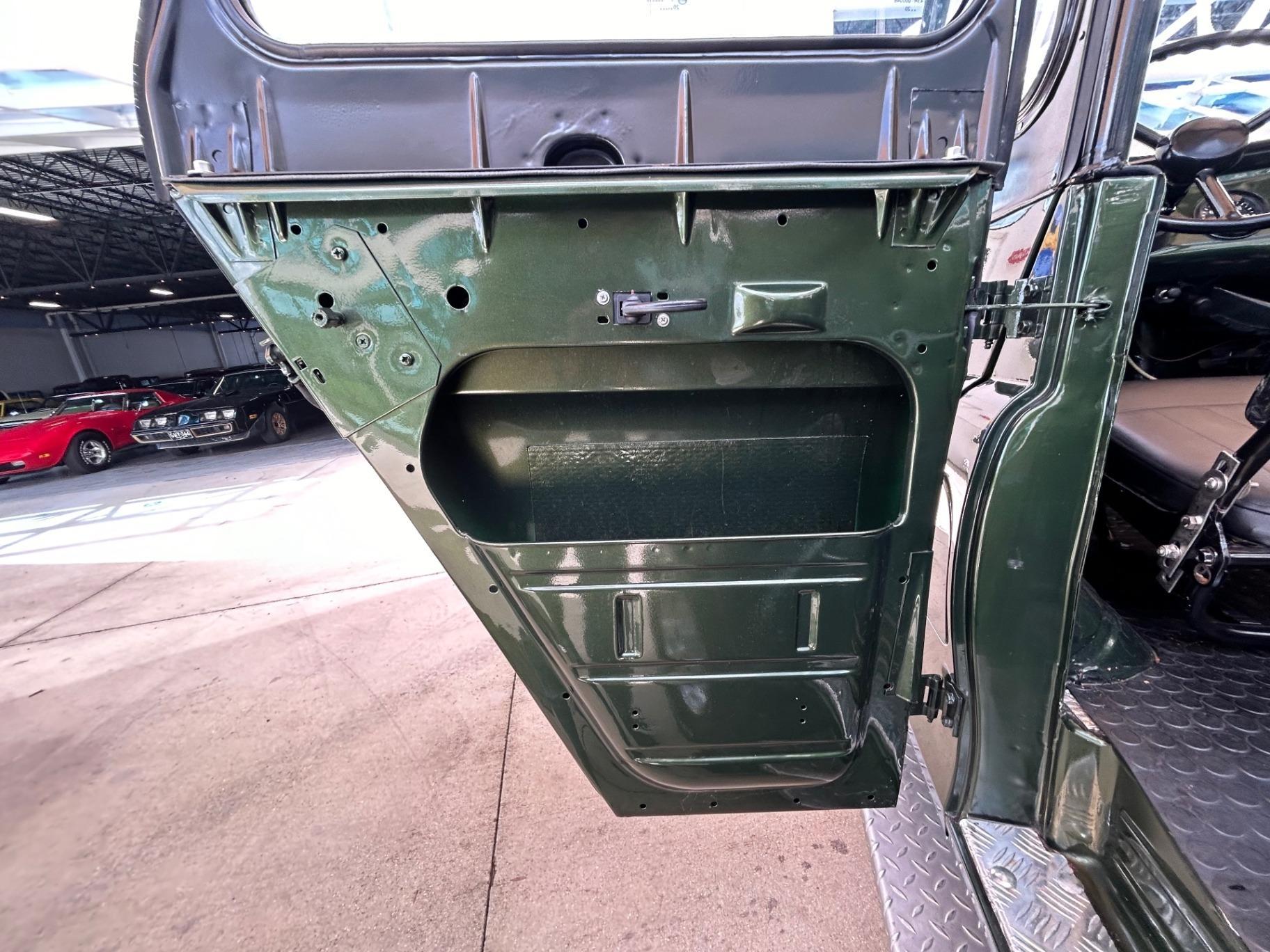 1990 UAZ 469