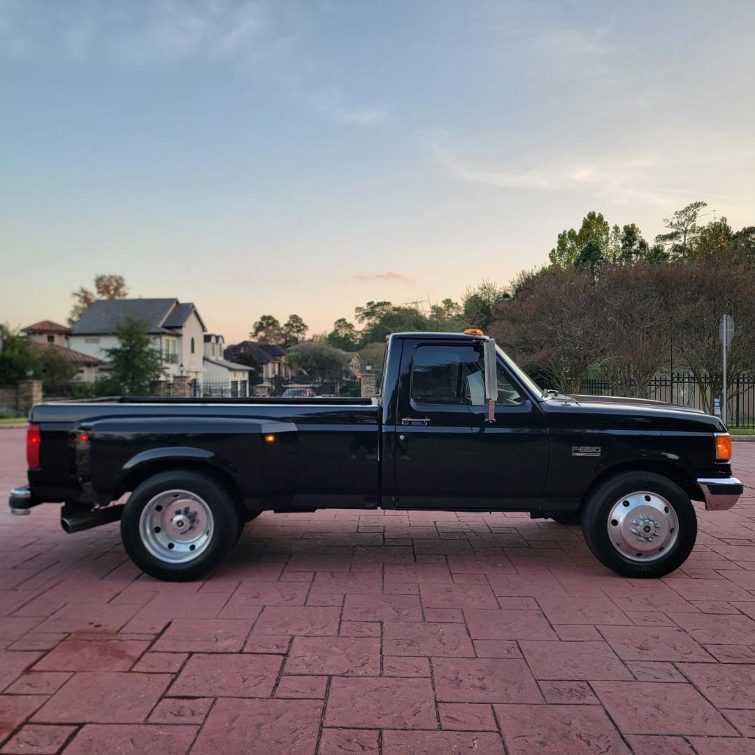 1989 Ford F-350 XLT Lariat - 2