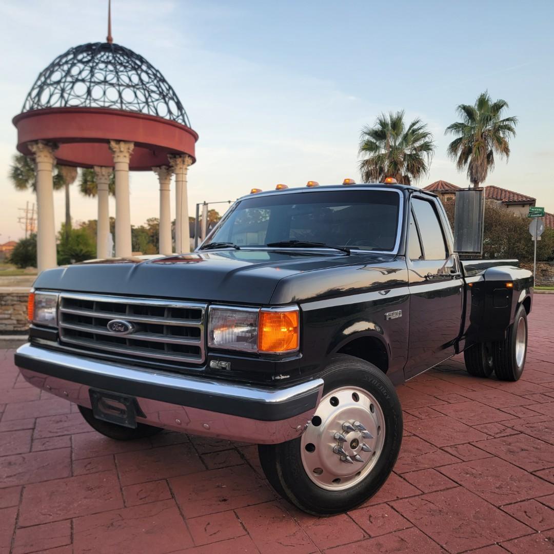 1989 Ford F-350 XLT Lariat - 4