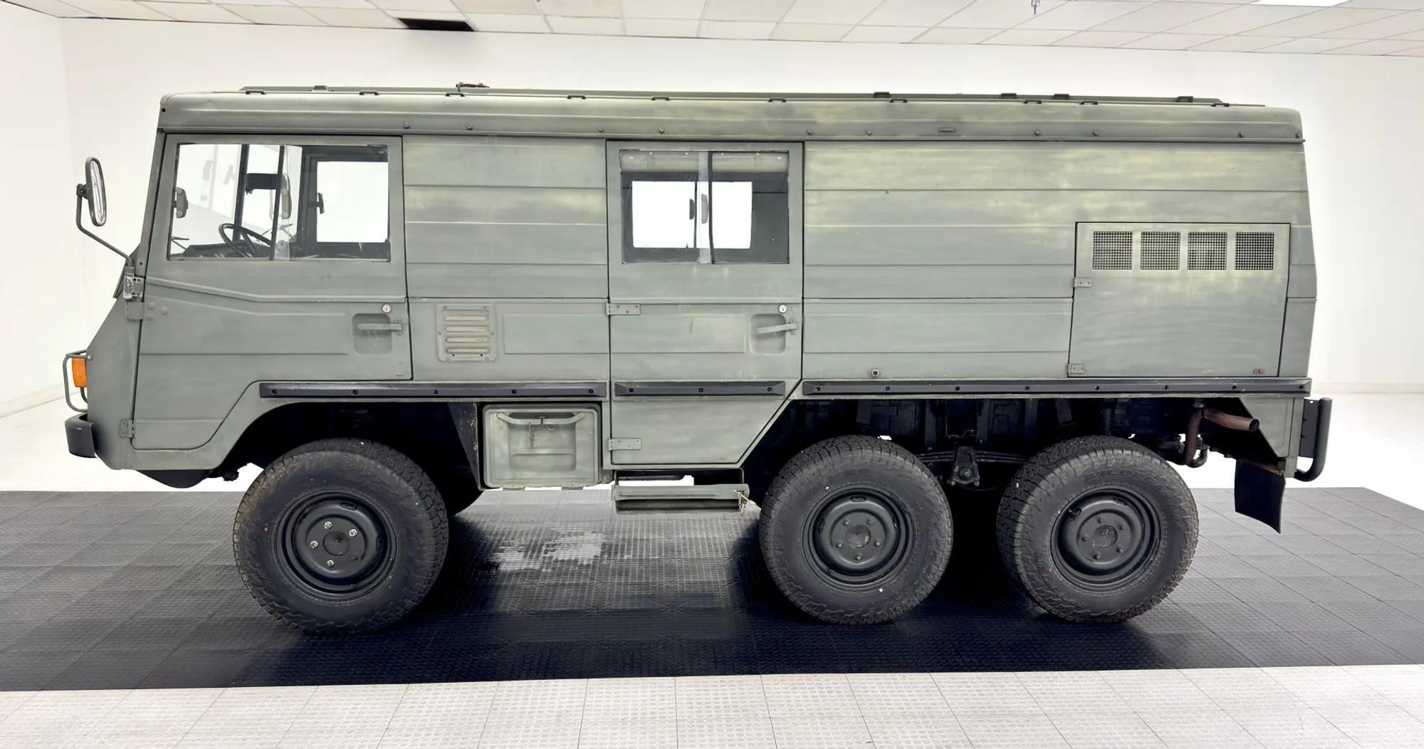1977 Steyr Puch Pinzgauer 712K - 2