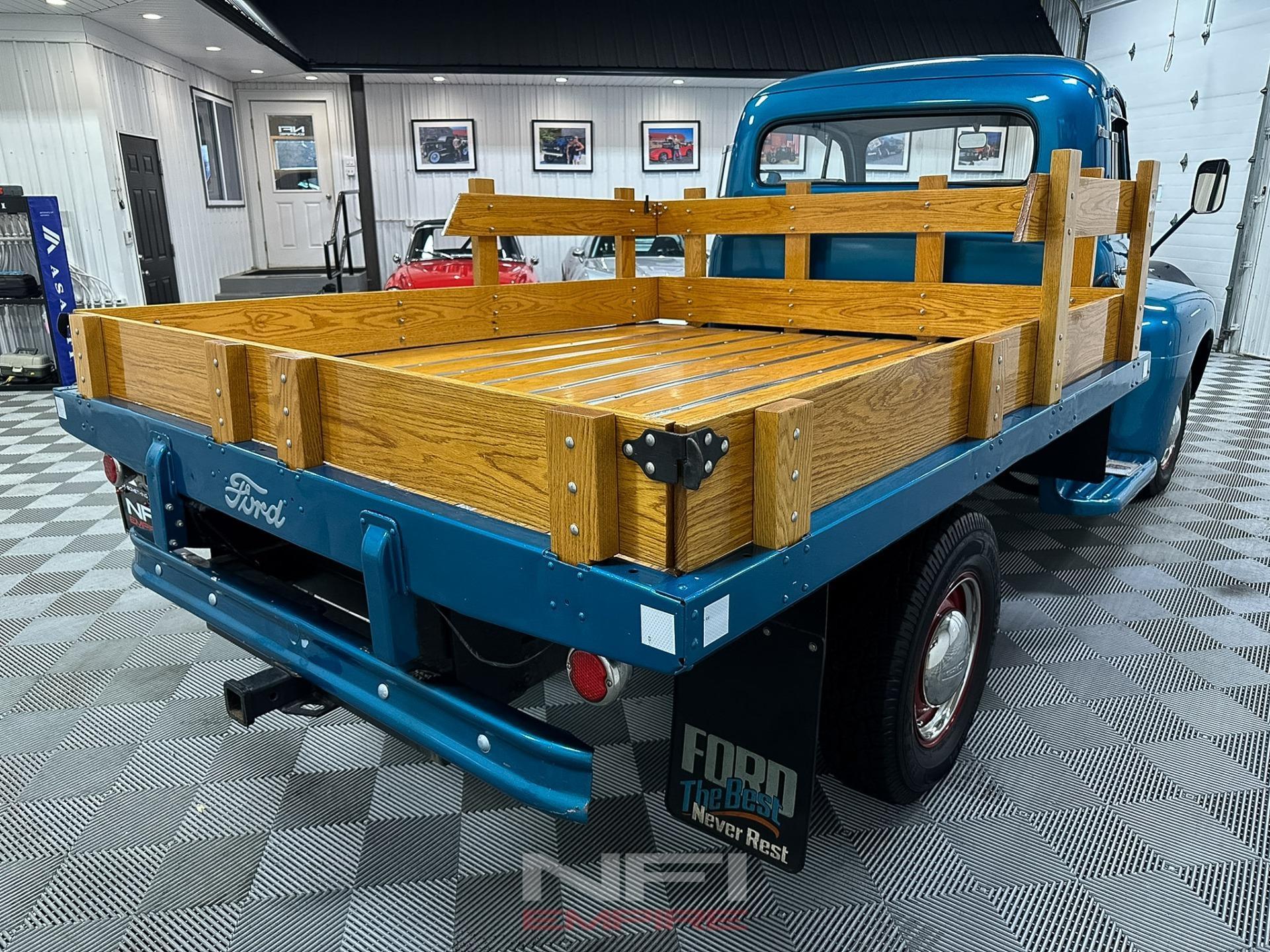1951 Ford F2 Dump Truck