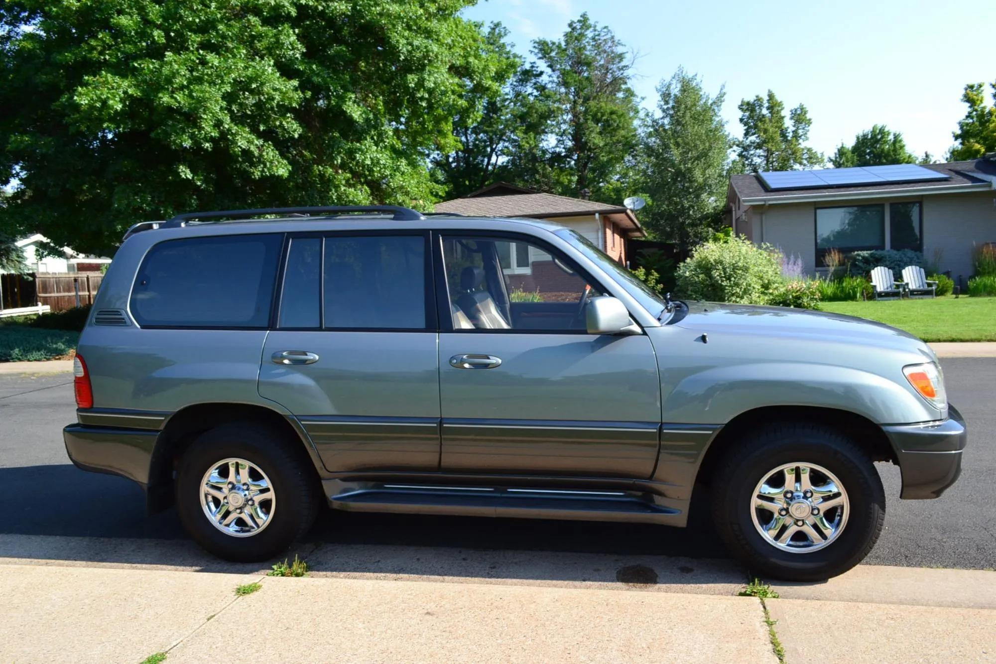 2002 Lexus LX 470