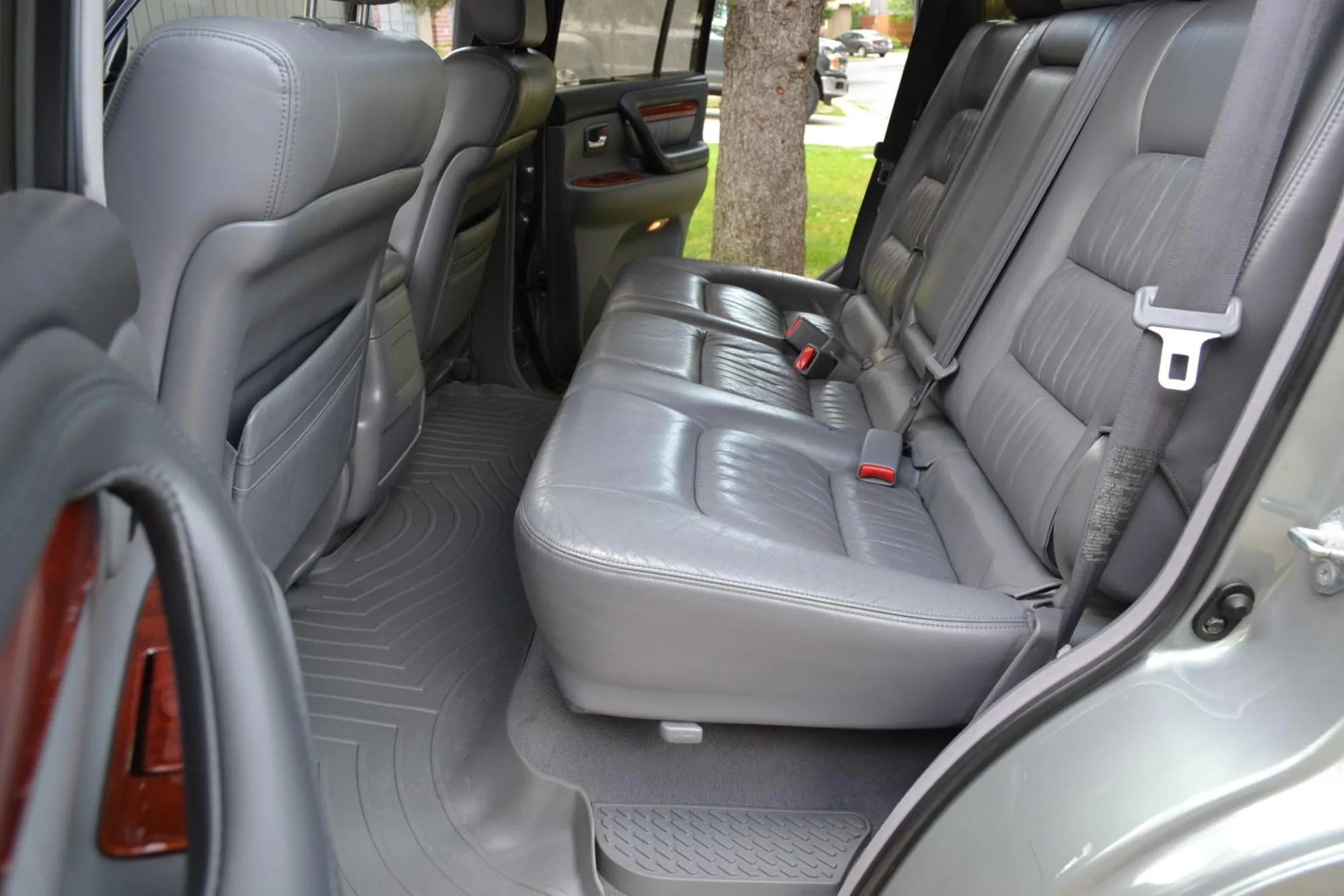 2002 Lexus LX 470