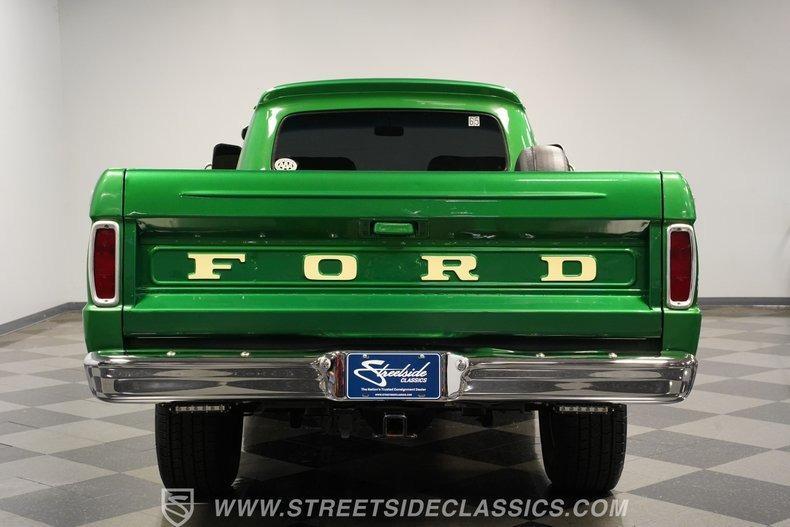 1965 Ford F-100