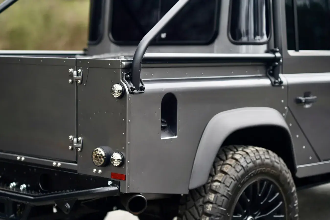 2022 Land Rover Defender Double Cab Pickup