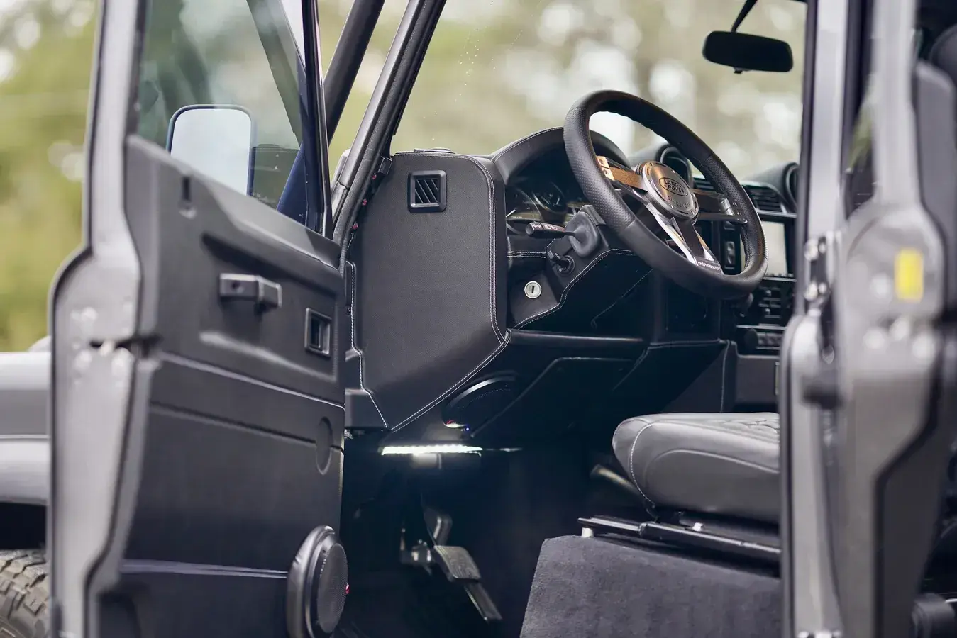 2022 Land Rover Defender Double Cab Pickup