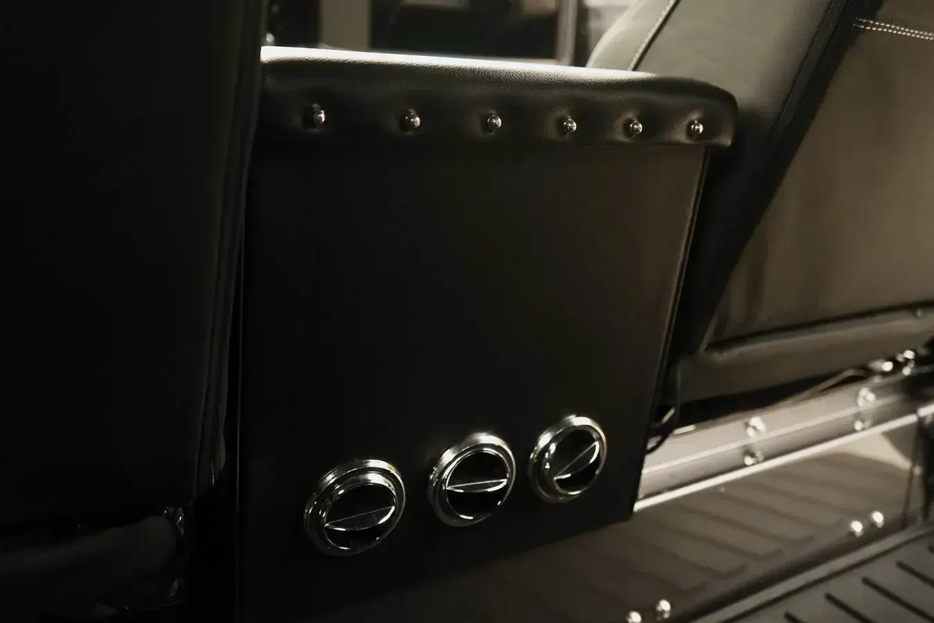 2022 Land Rover Defender Double Cab Pickup