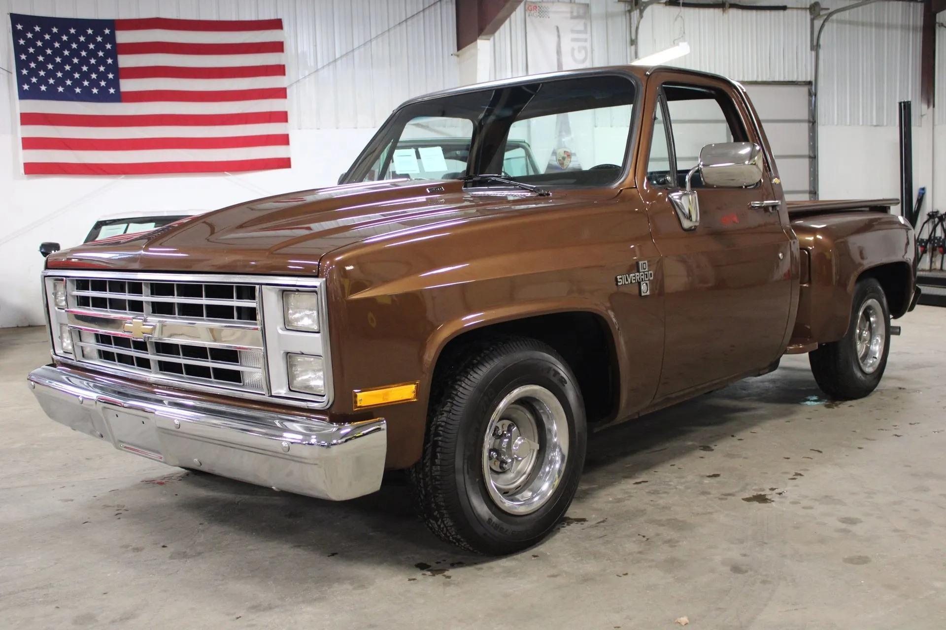 1986 GMC C1500 Silverado - 5