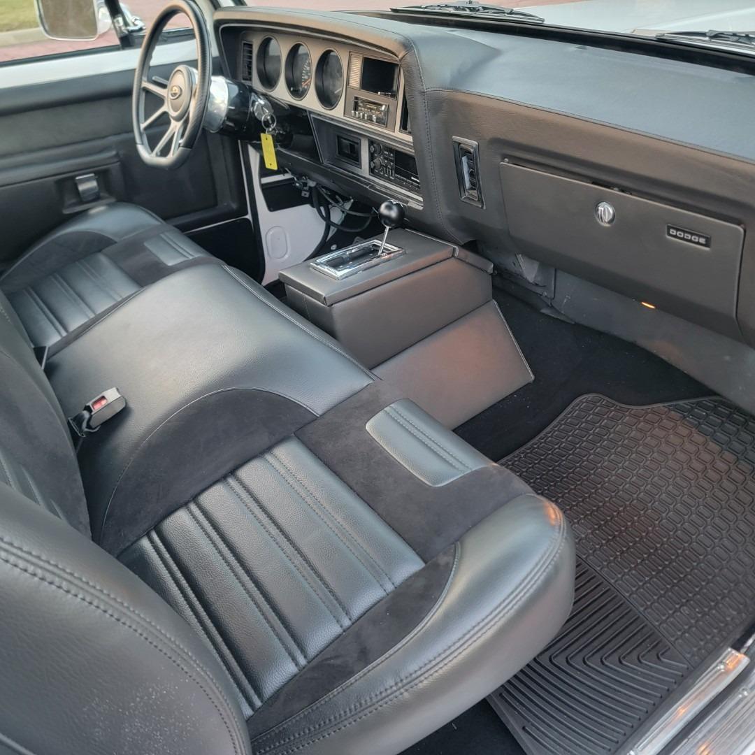 1982 Dodge D150 Resto-Mod