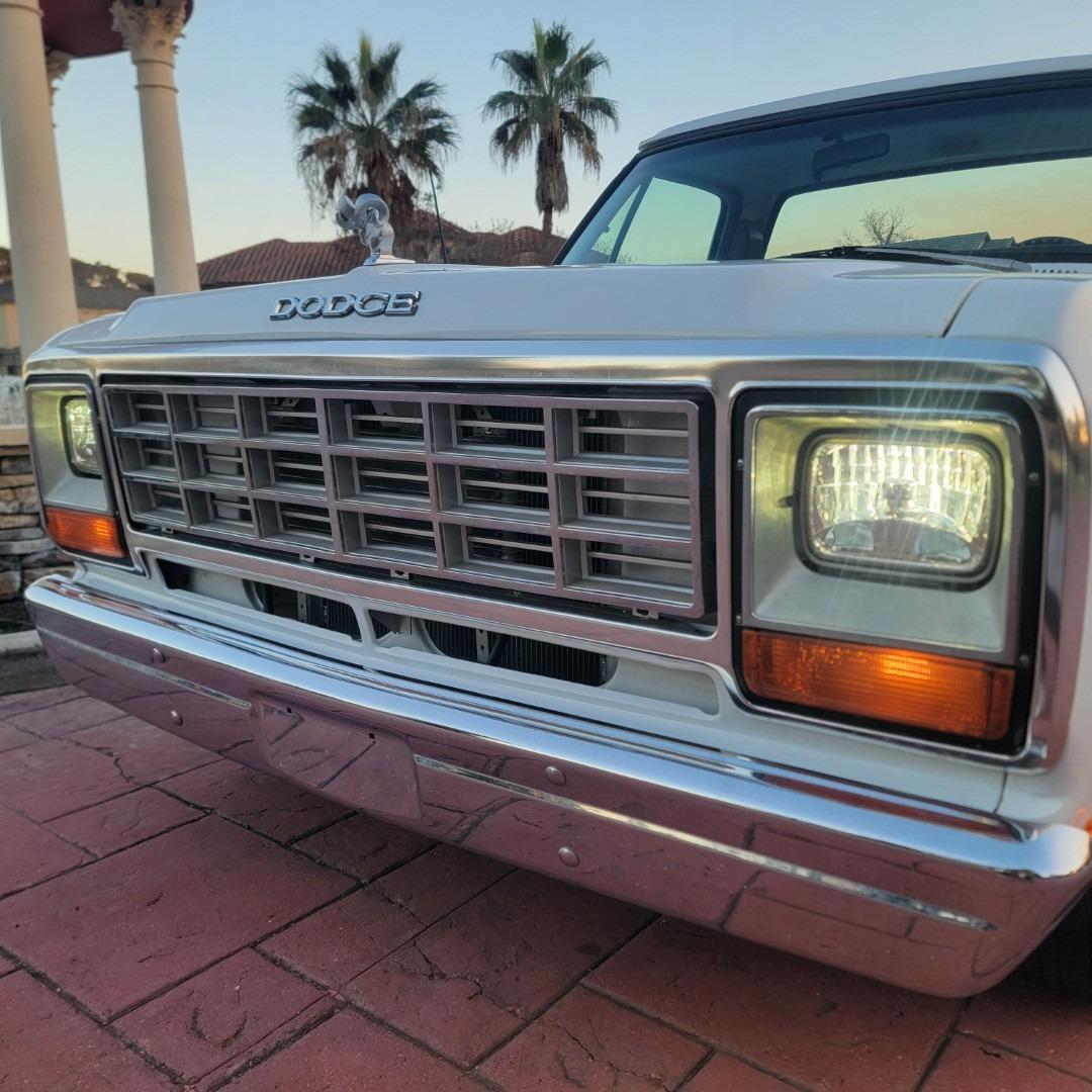 1982 Dodge D150 Resto-Mod