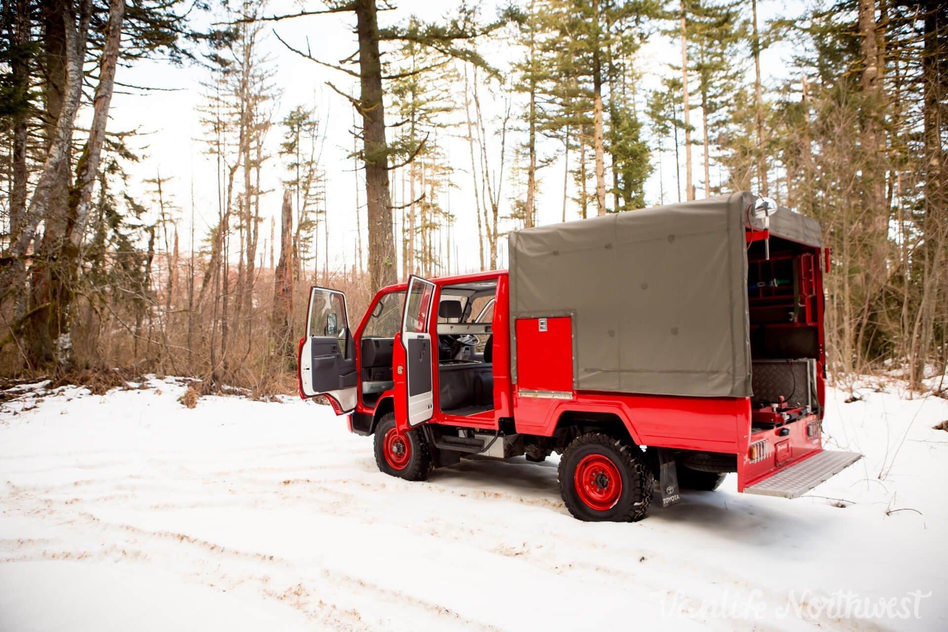 1996 Toyota HiAce Double-Cab Fire Truck