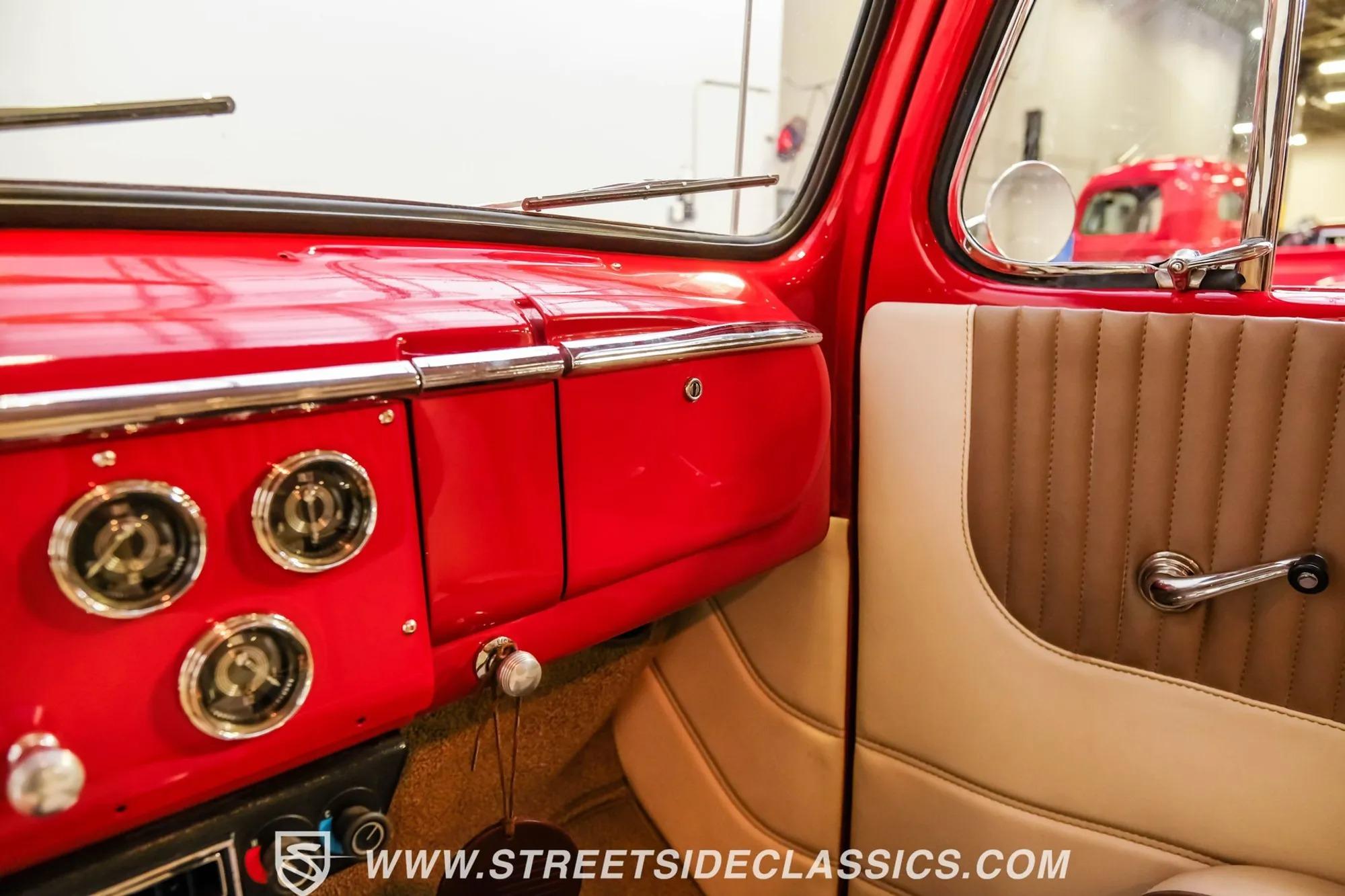 1951 Ford F-1