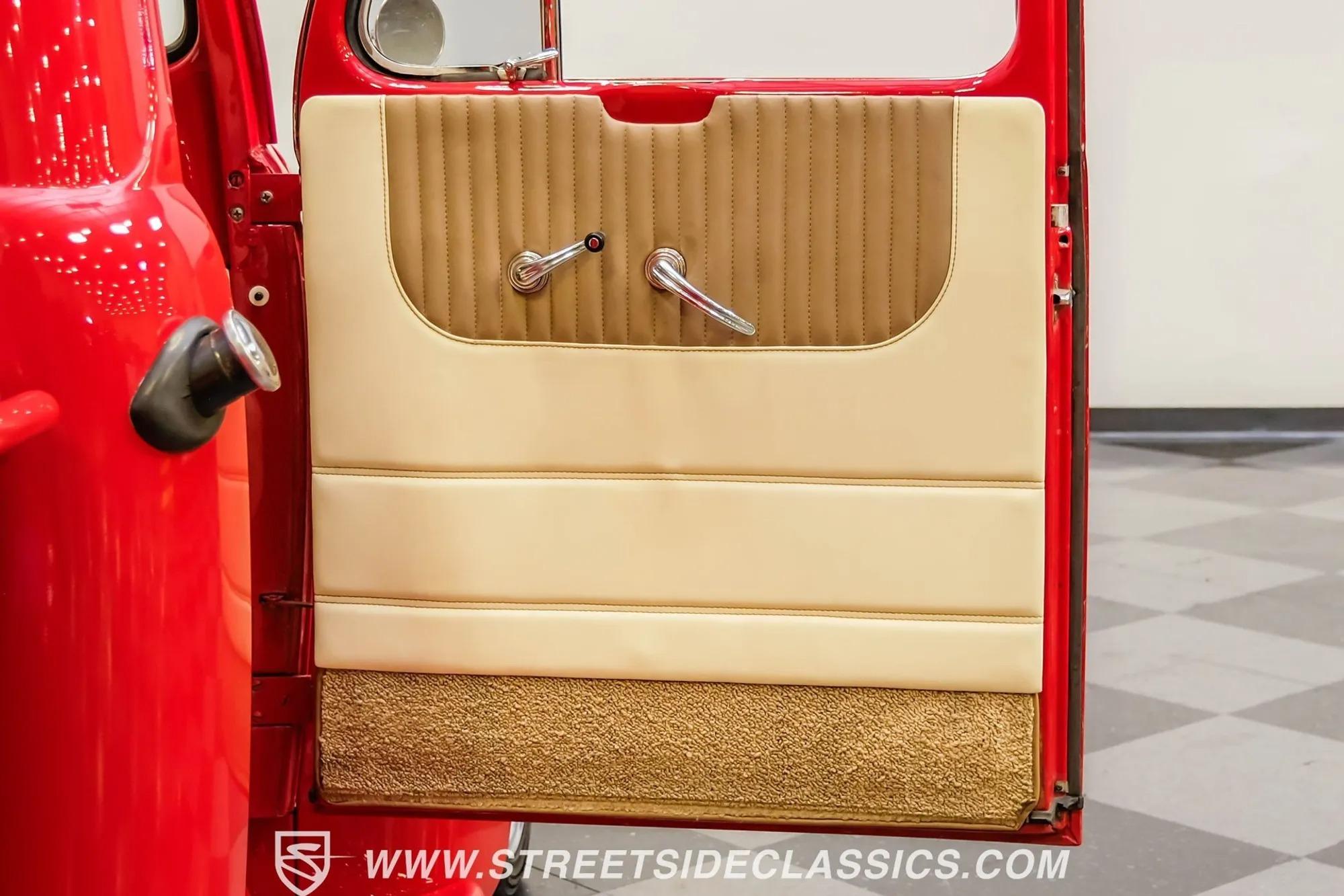1951 Ford F-1