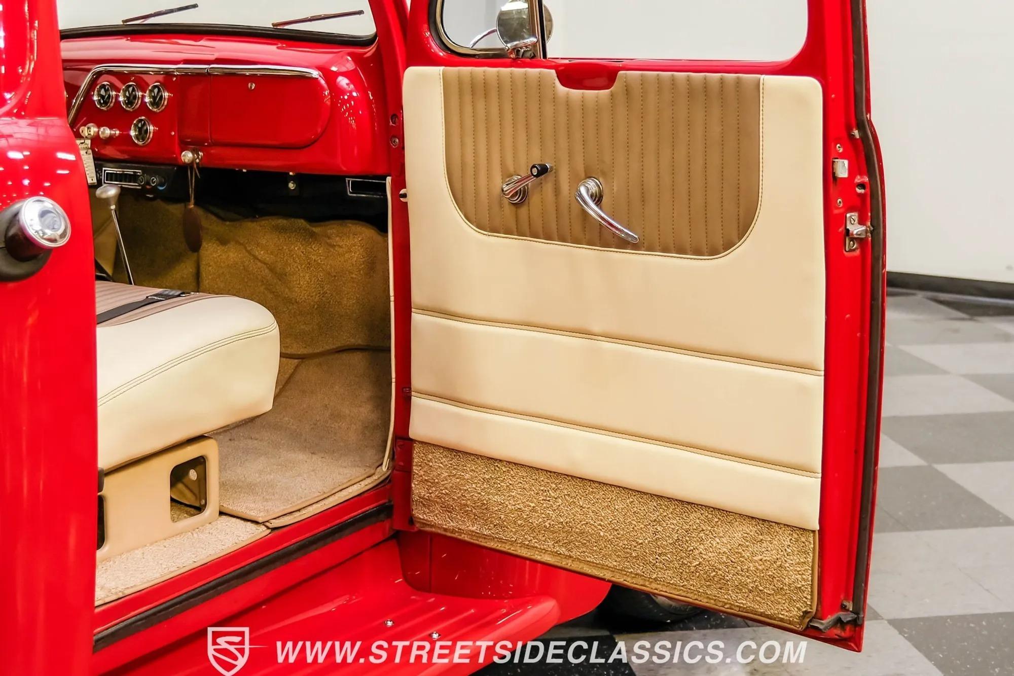 1951 Ford F-1