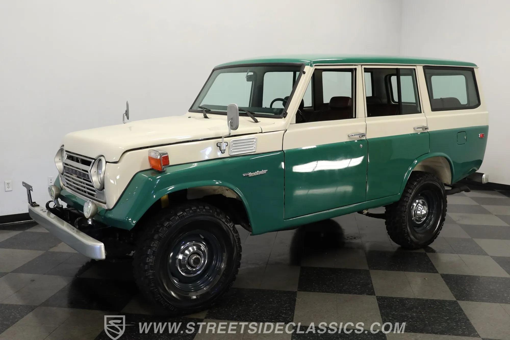 Toyota Land Cruiser