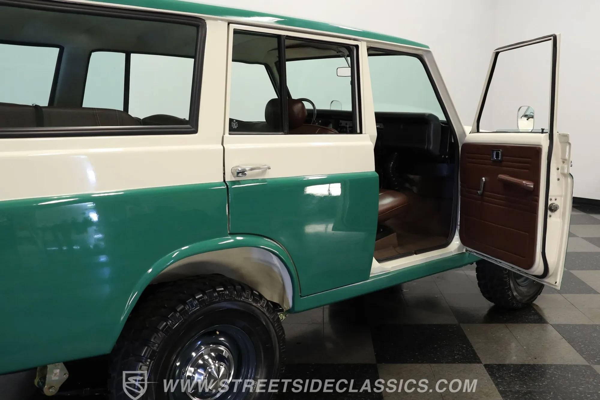 1977 Toyota Land Cruiser FJ55