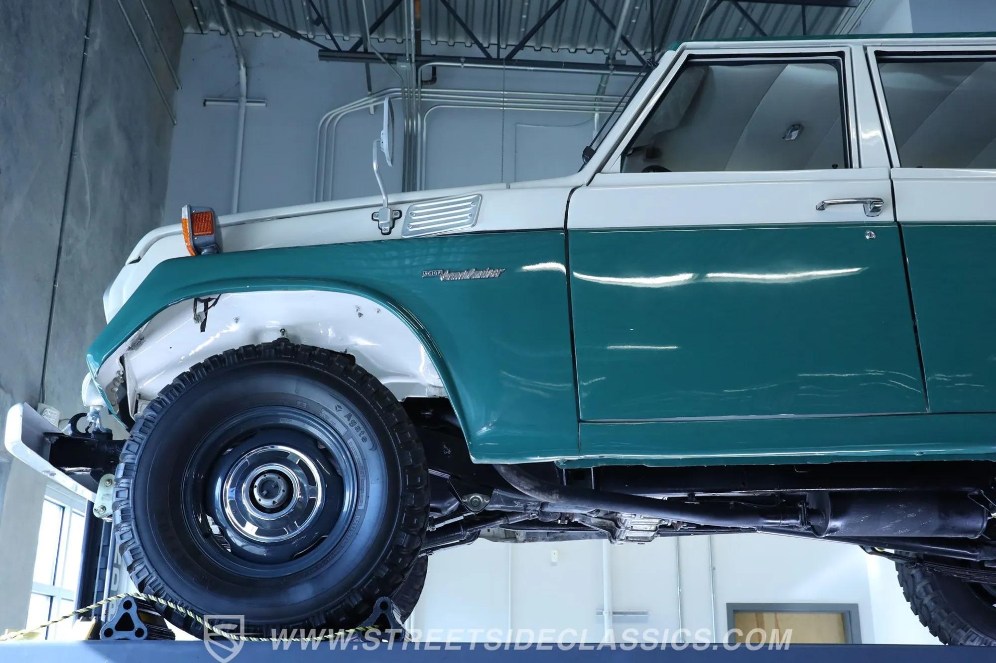 1977 Toyota Land Cruiser FJ55
