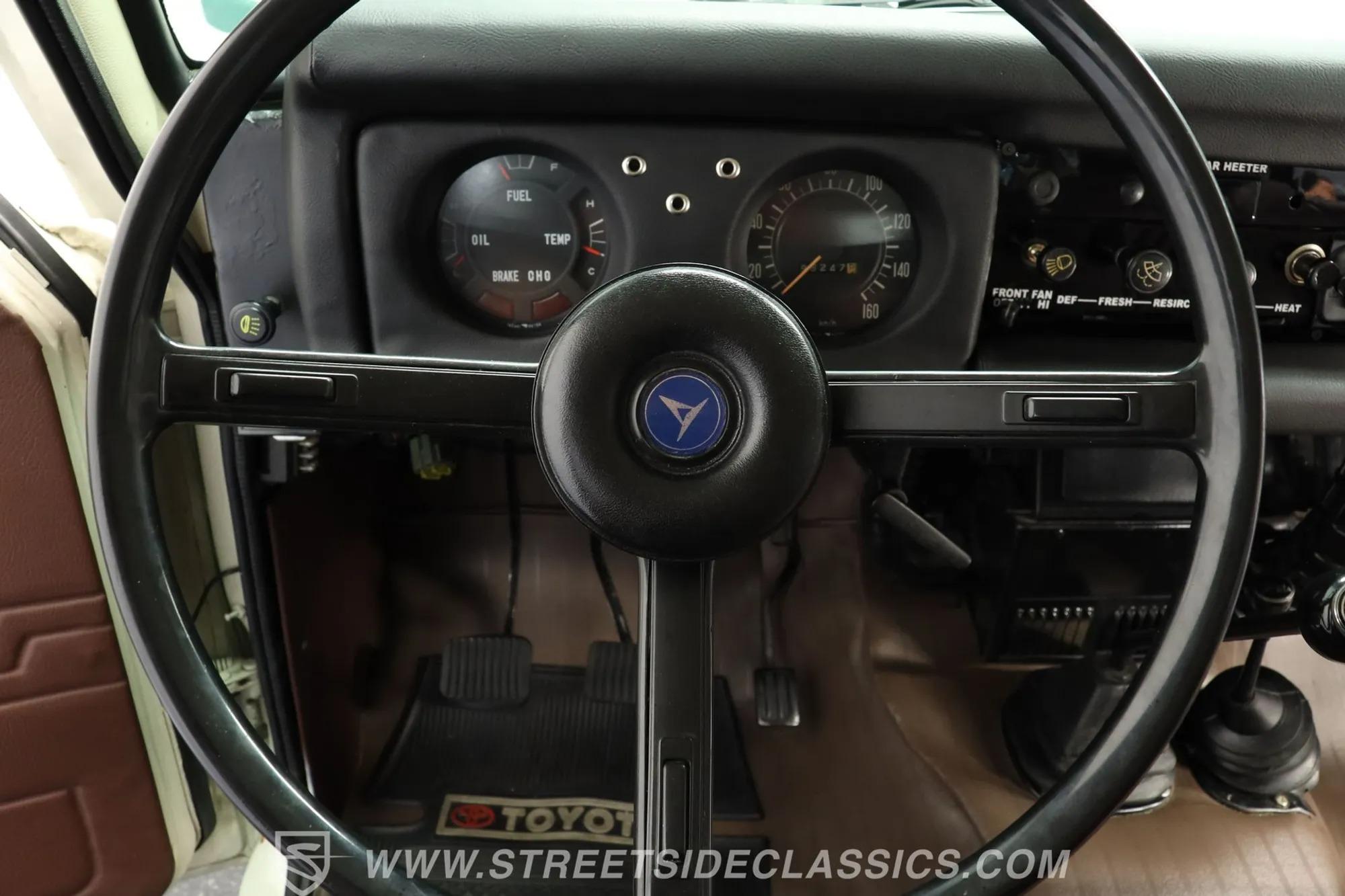 1977 Toyota Land Cruiser FJ55