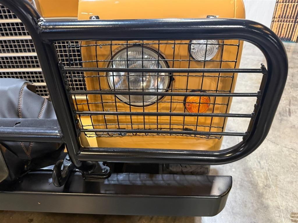 1981 Land Rover Series III 109 High-Cap