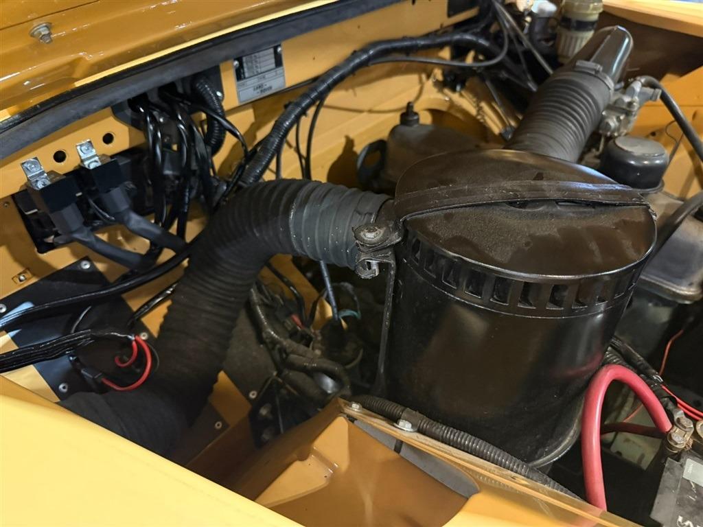 1981 Land Rover Series III 109 High-Cap