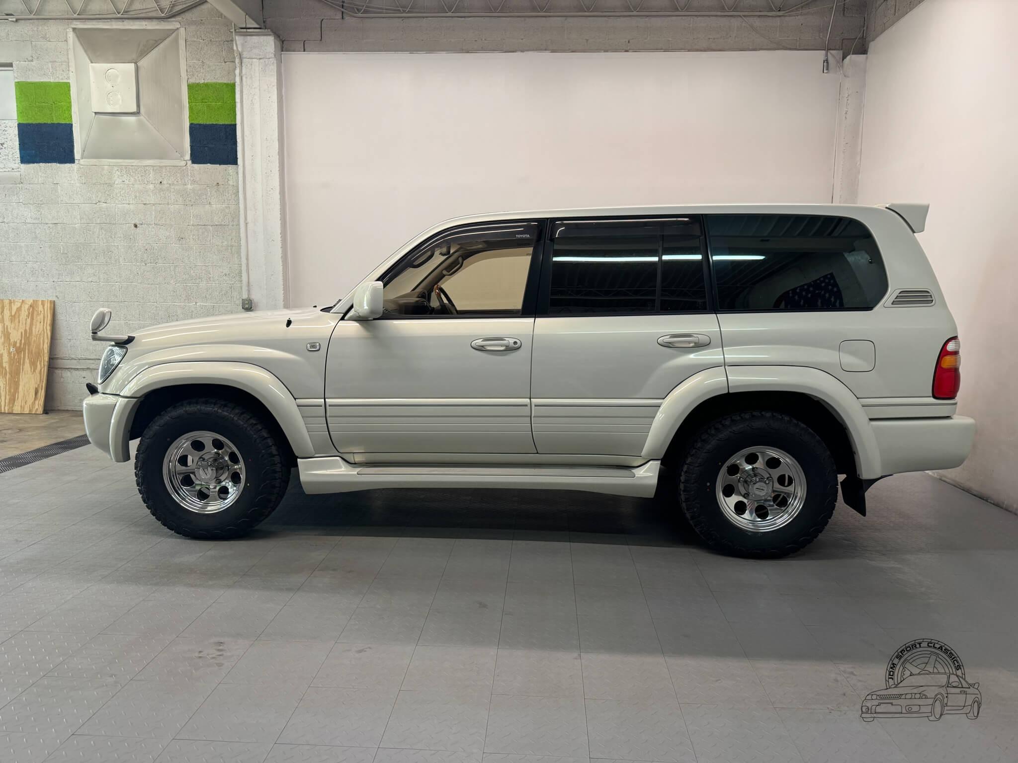 Sale Pending: 1998 Toyota Land Cruiser VX Limited V8 - 2