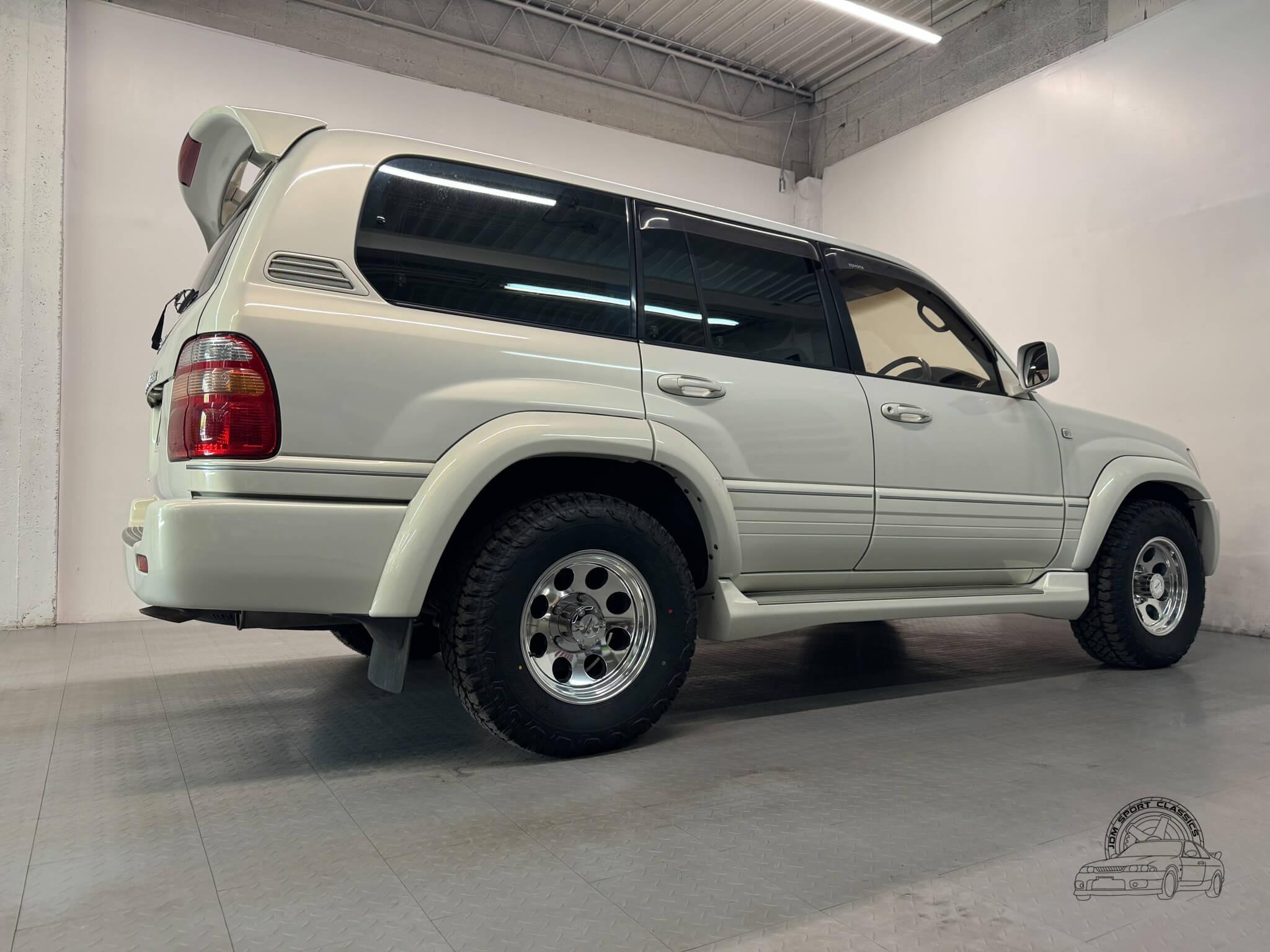 Sale Pending: 1998 Toyota Land Cruiser VX Limited V8