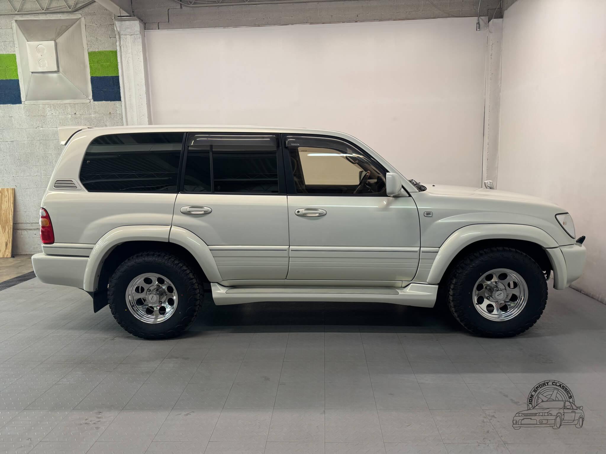 Sale Pending: 1998 Toyota Land Cruiser VX Limited V8