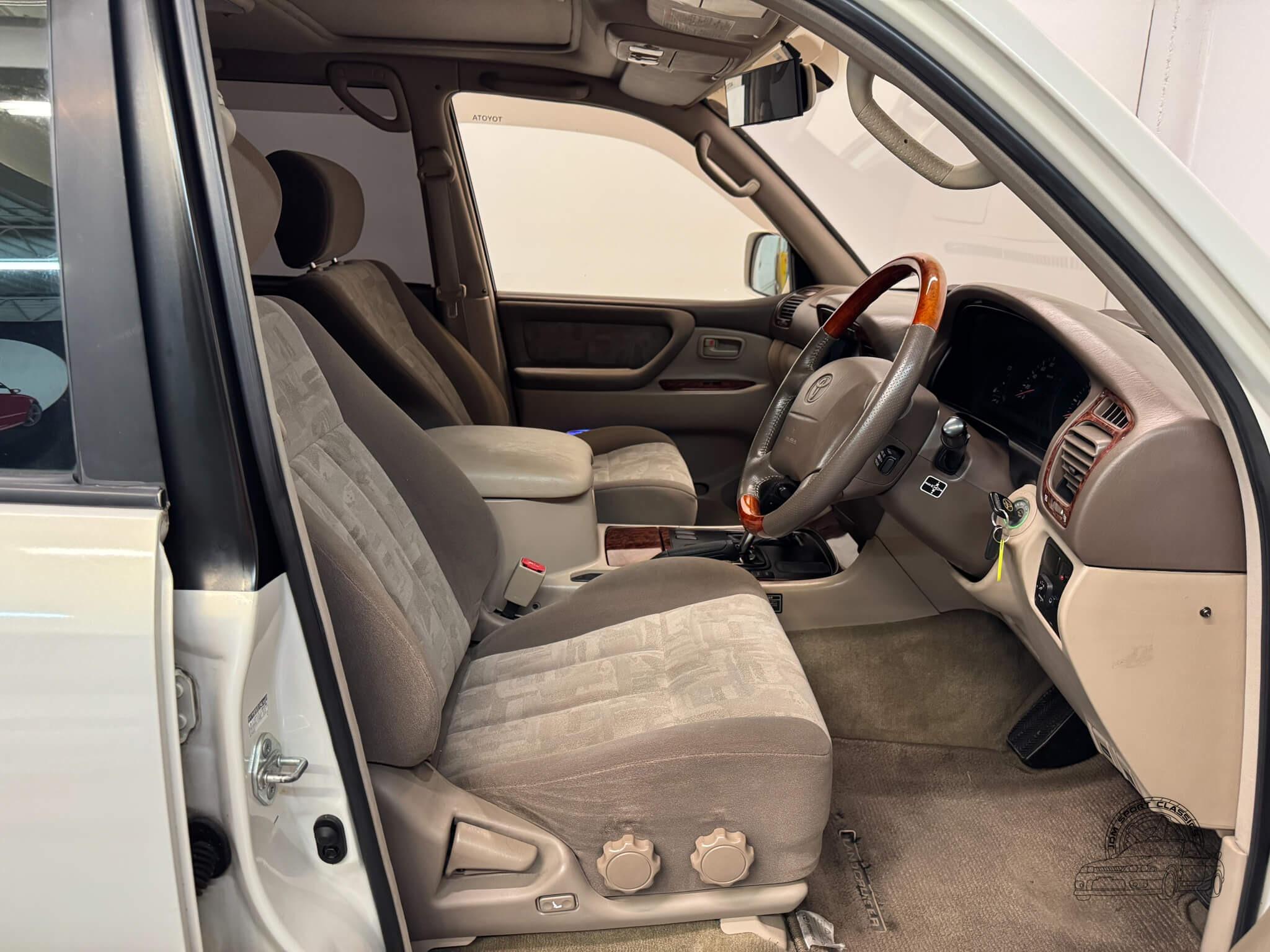 Sale Pending: 1998 Toyota Land Cruiser VX Limited V8