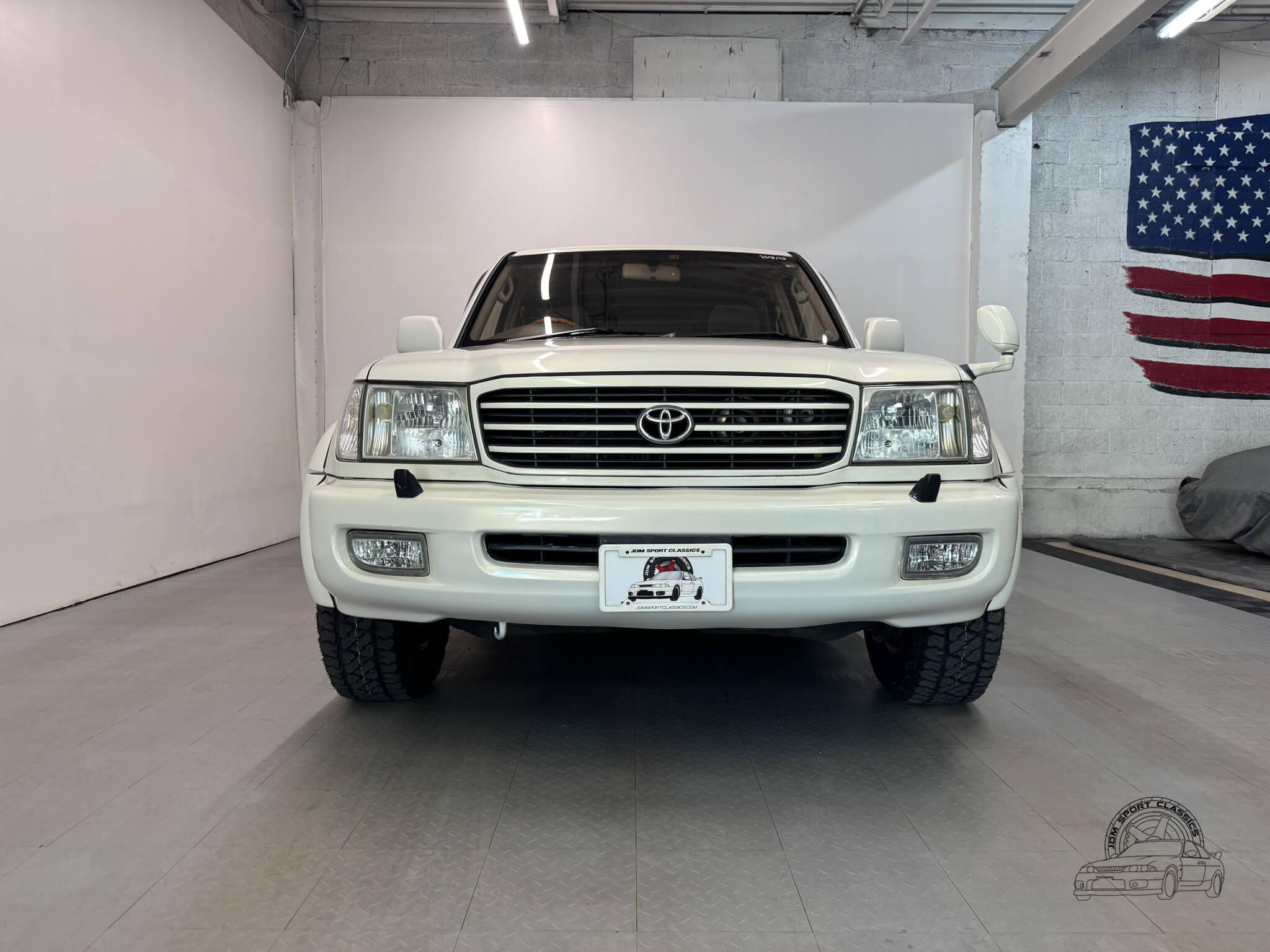 Sale Pending: 1998 Toyota Land Cruiser VX Limited V8 - 3