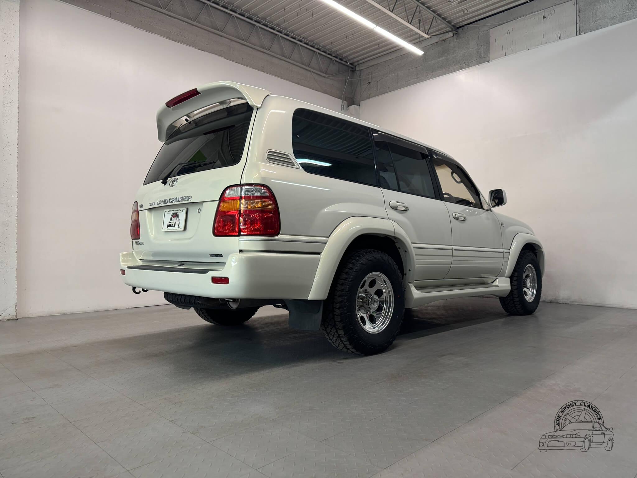Sale Pending: 1998 Toyota Land Cruiser VX Limited V8 - 4