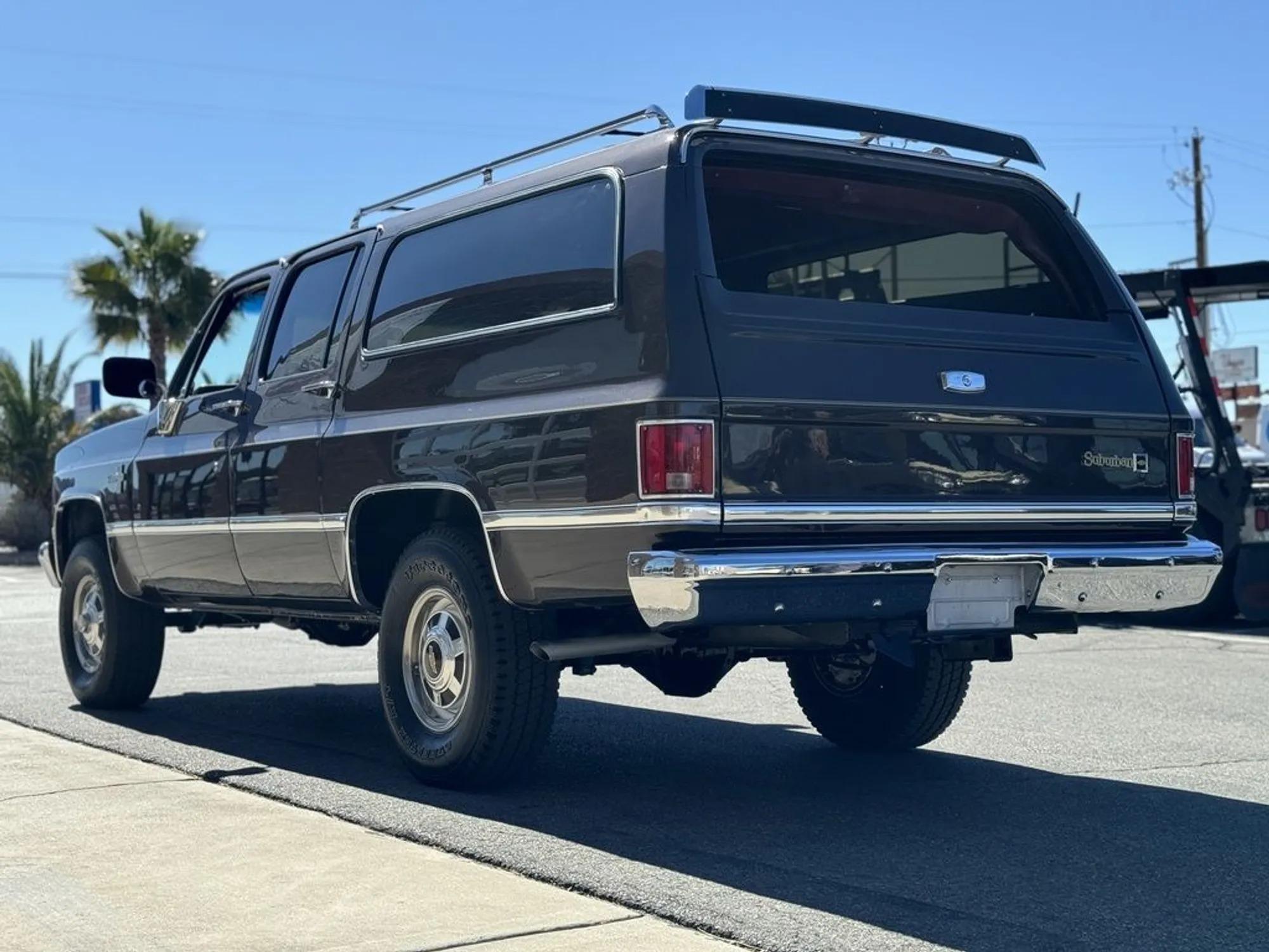 1985 Chevrolet Suburban K20