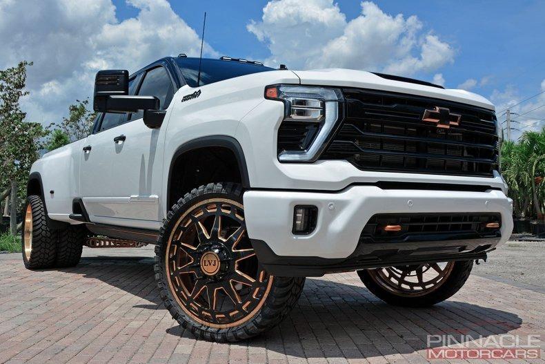 2024 Chevrolet Silverado 3500HD High Country - 3