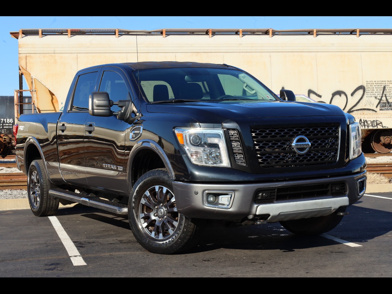  Nissan Titan