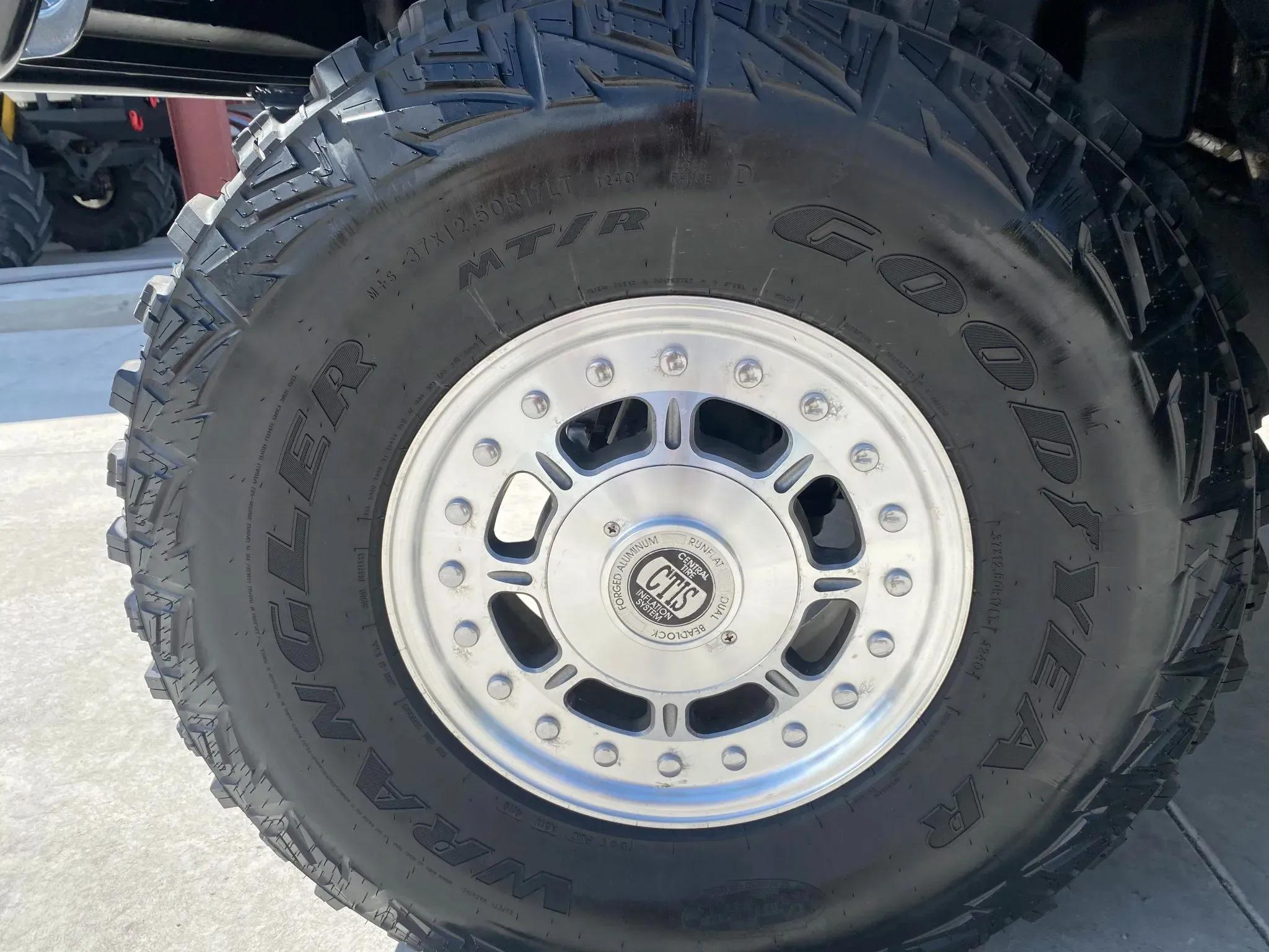 2003 Hummer H1