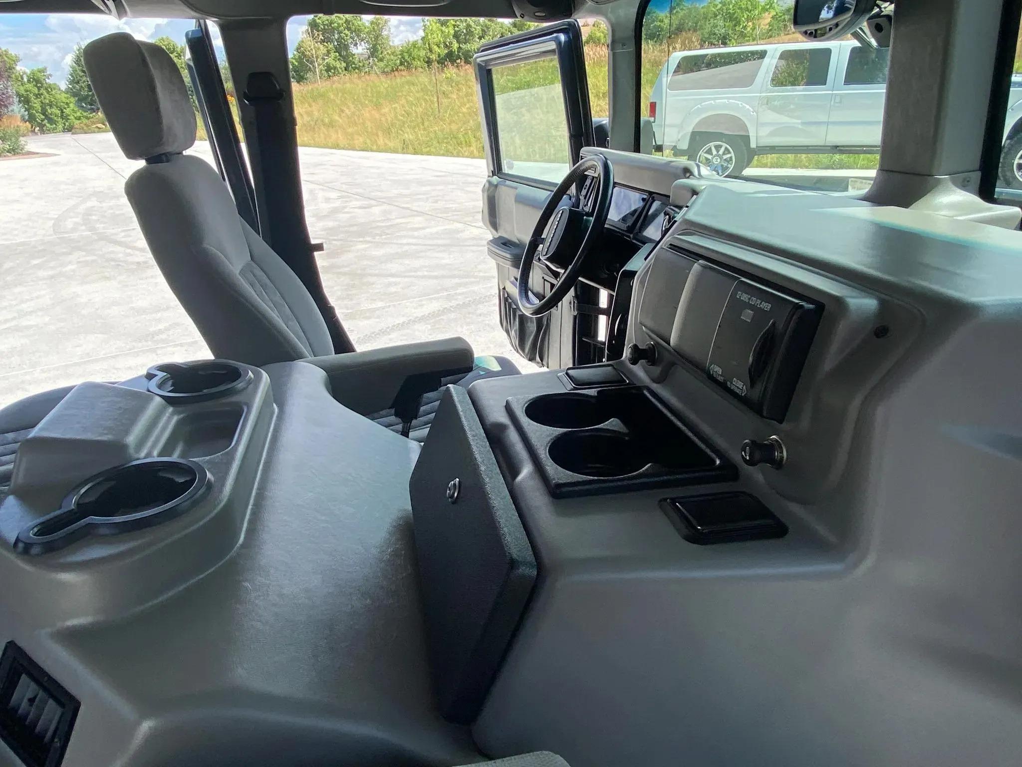 2003 Hummer H1